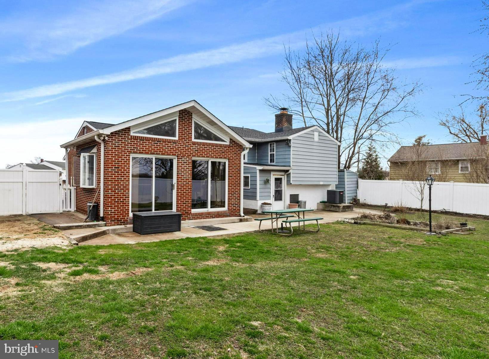 SILVERGATE VILLAGE - Residential