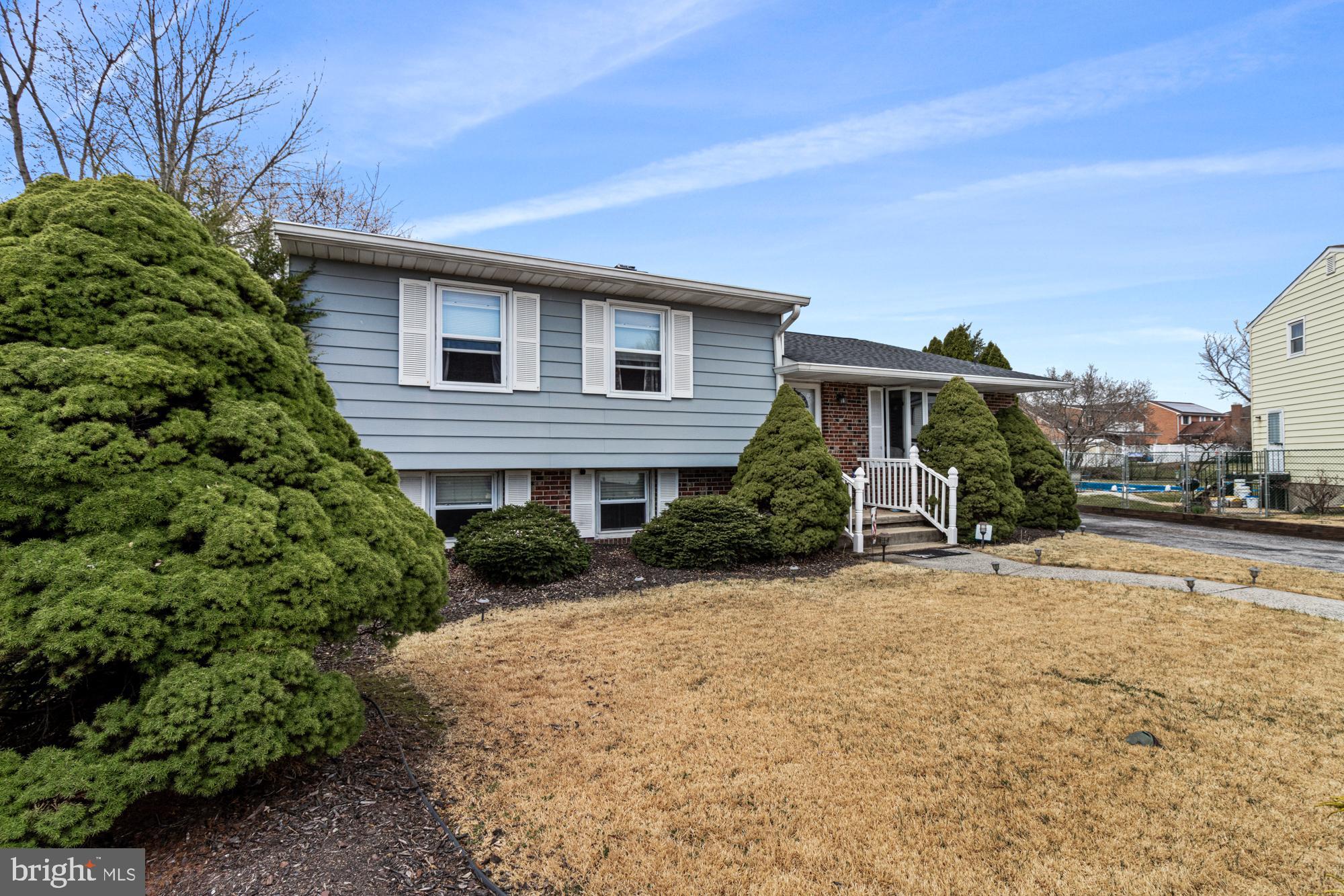 SILVERGATE VILLAGE - Residential