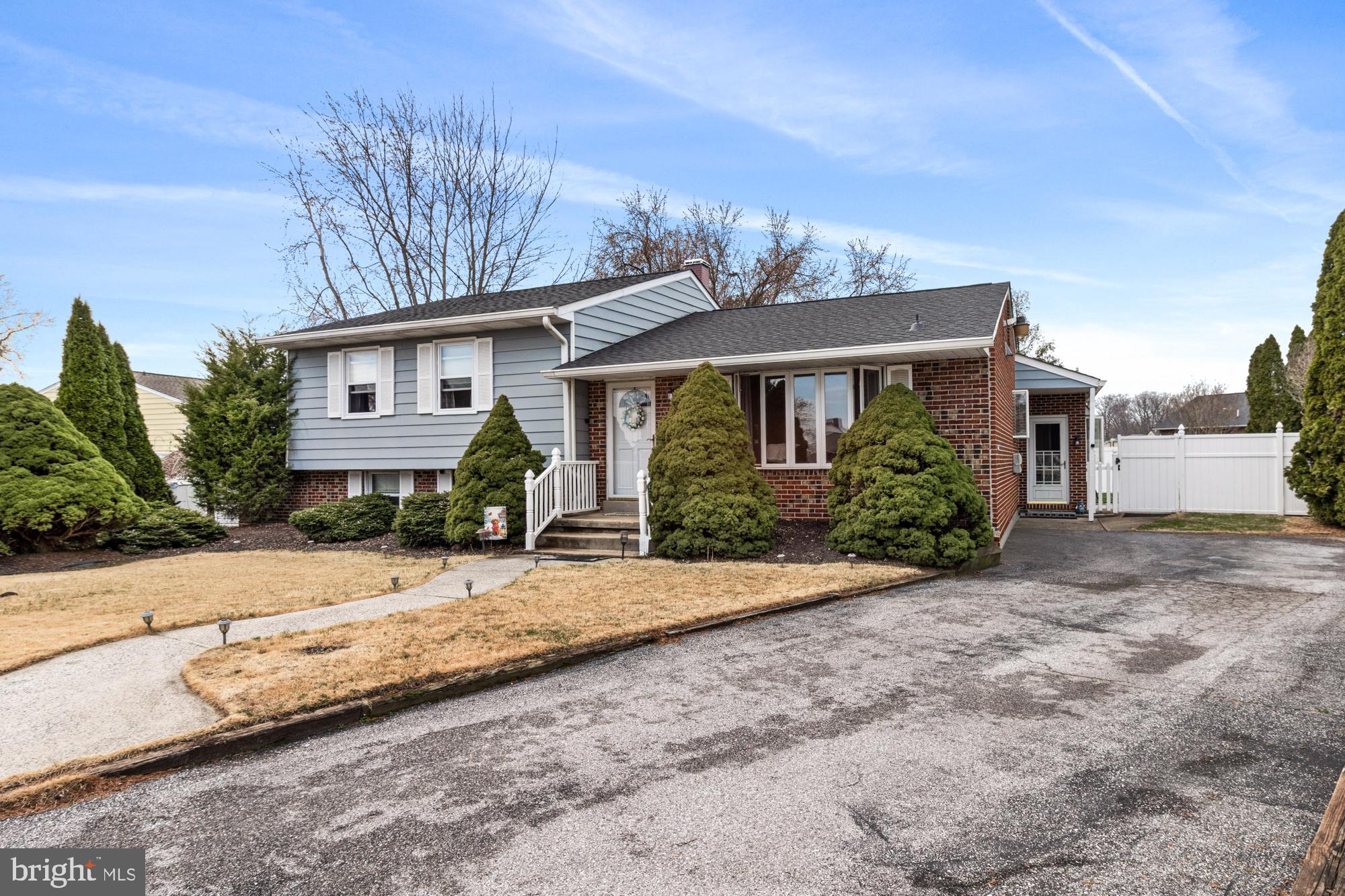 SILVERGATE VILLAGE - Residential