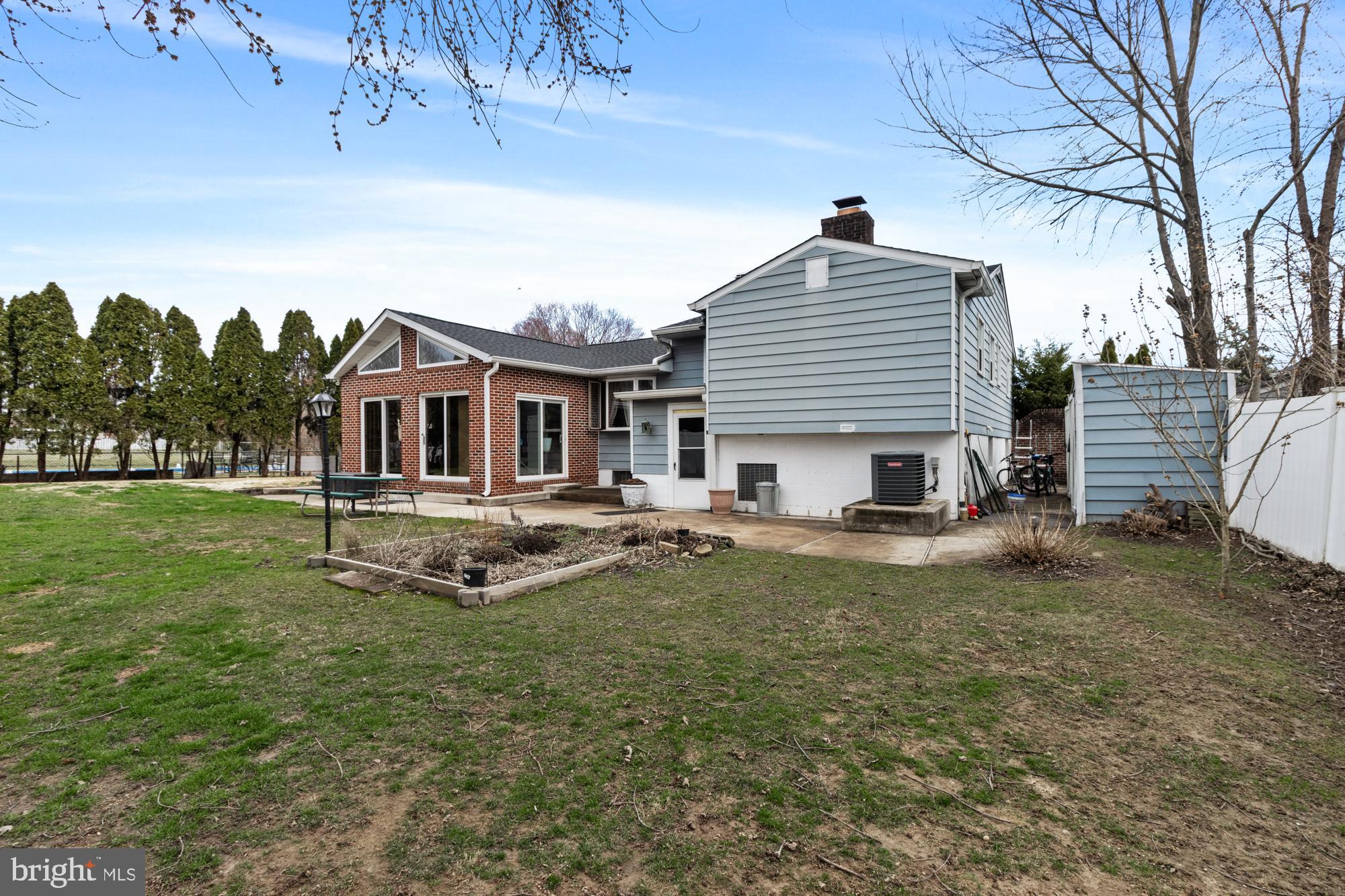 SILVERGATE VILLAGE - Residential