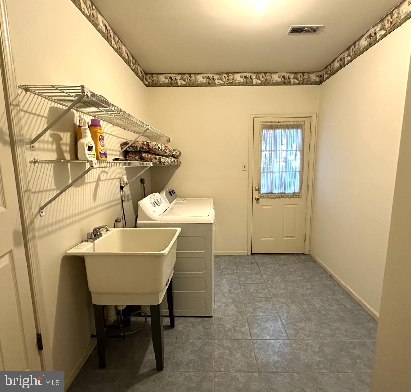 CASTLE HGTS - Residential