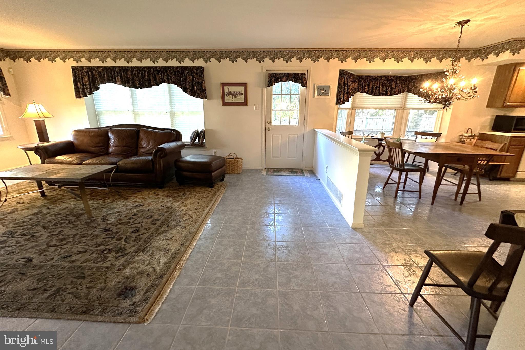 CASTLE HGTS - Residential