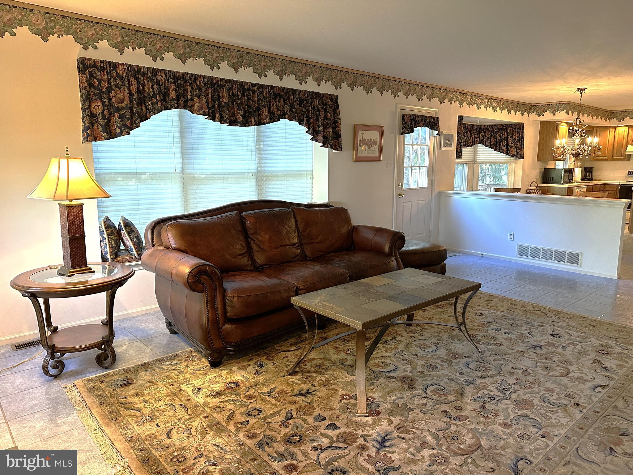 CASTLE HGTS - Residential