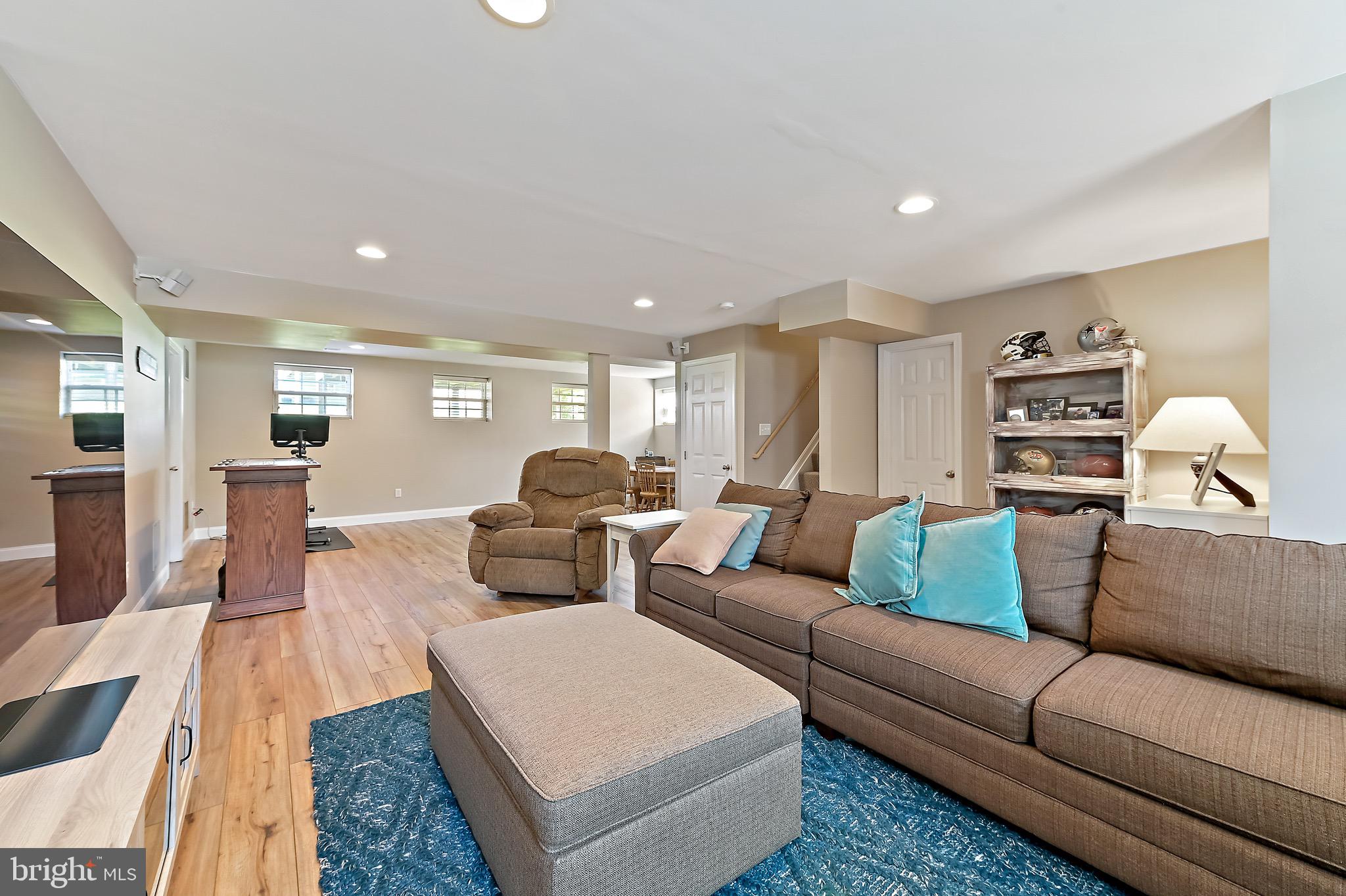 HOPEWELL POINTE - Residential