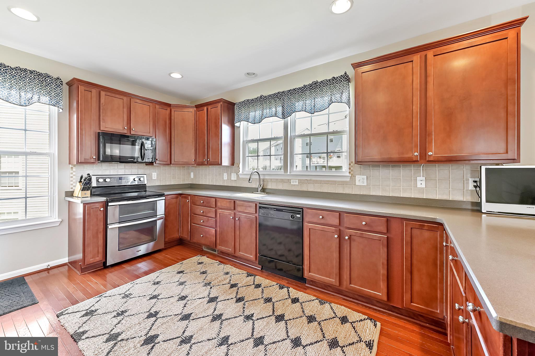 HOPEWELL POINTE - Residential