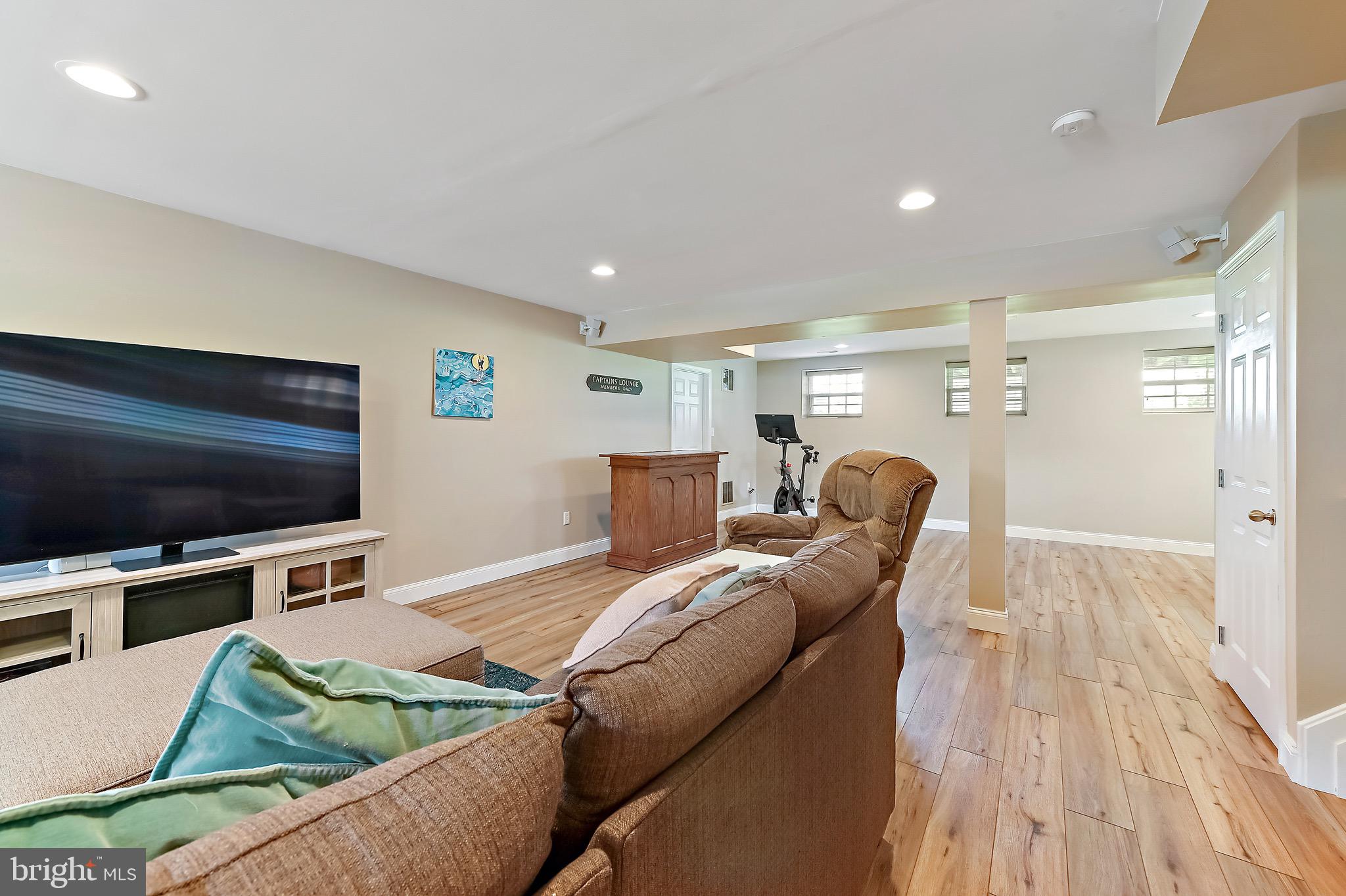 HOPEWELL POINTE - Residential