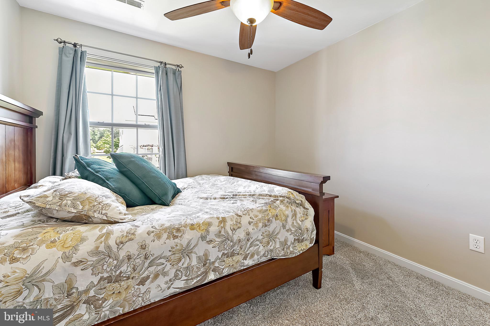 HOPEWELL POINTE - Residential