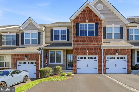 Photo of 115 Mainland Square Drive, HARLEYSVILLE, PA 19438 (MLS # PAMC2178434)