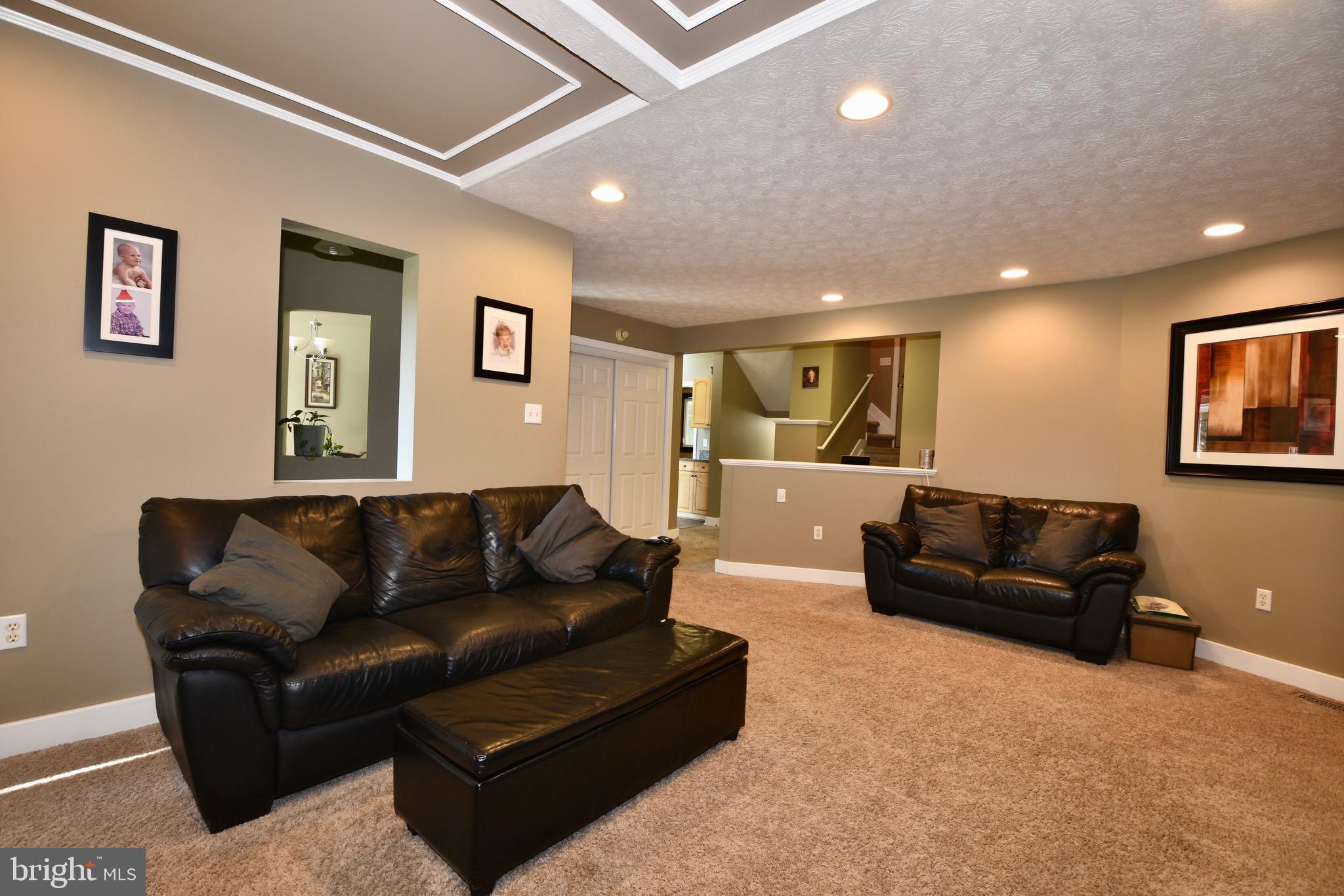 236 VINEYARD DRIVE