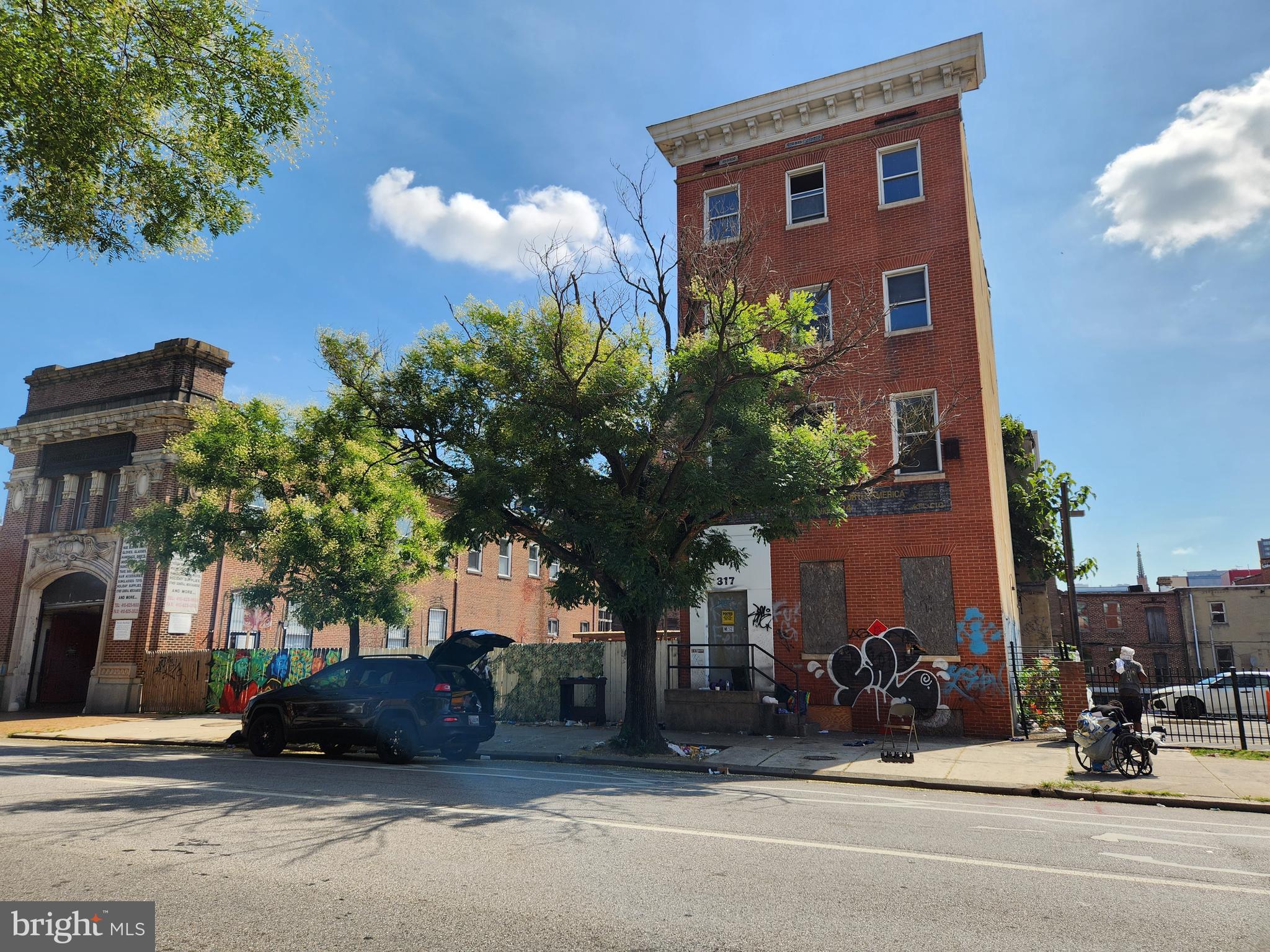 ONLINE AUCTION: Bidding begins 8/5/2025 @ 10:00 AM. Bidding ends 8/7/2025 @ 12:00 PM. List Price is Suggested Opening Bid. Deposit: $10,000.
3-story semi-detached commercially zoned townhome in the Downtown Baltimore area.
Situated in close proximity to many city landmarks including Lexington Market, CFG Bank Arena, Camden Yards, and the University of Maryland Medical Center.
Easily accessible via major traffic arteries W Mulberry St and W Fayette St.
Vacant shell in need of renovation.
Subject to receivership.