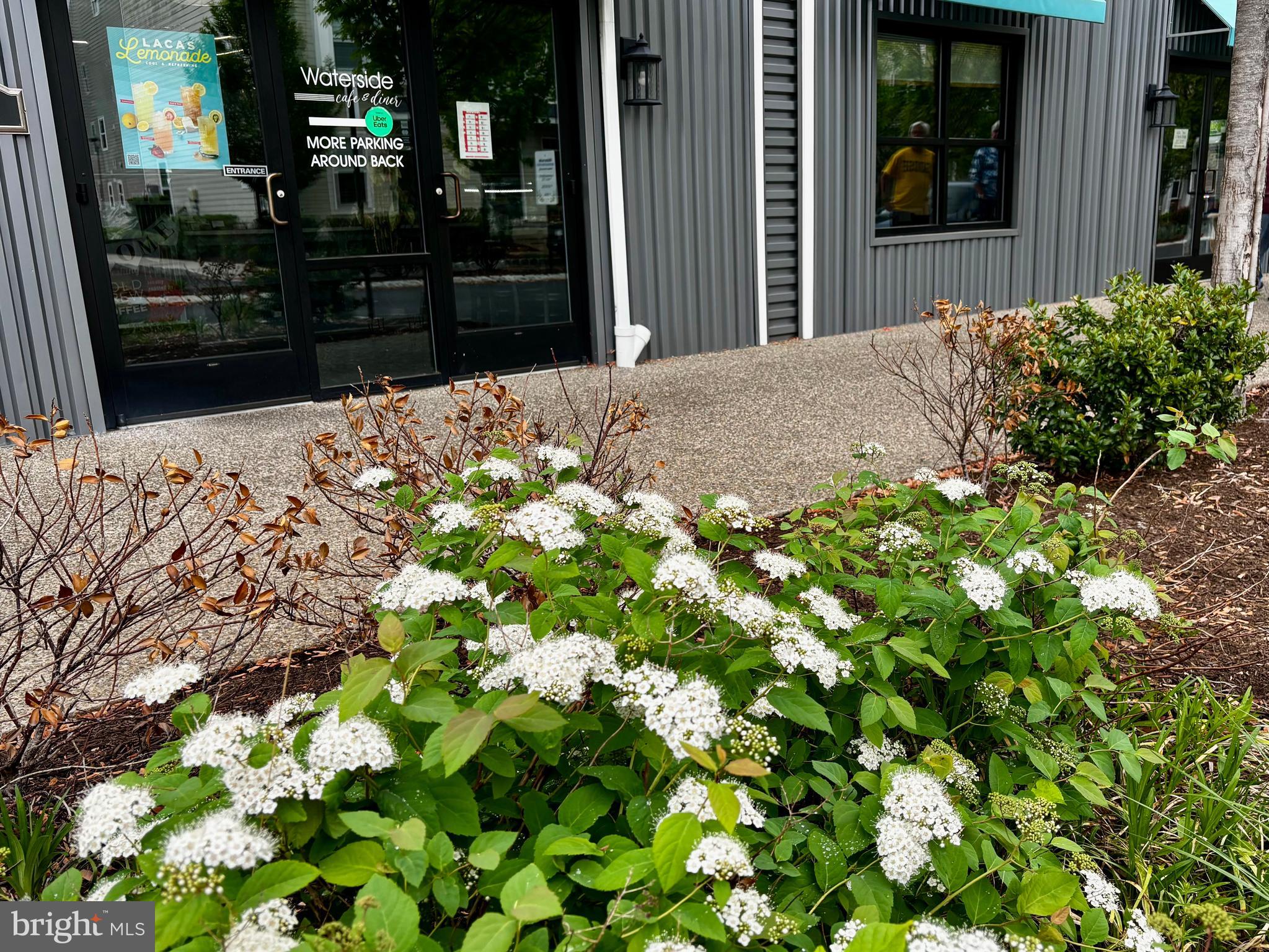 WATERSIDE - Residential