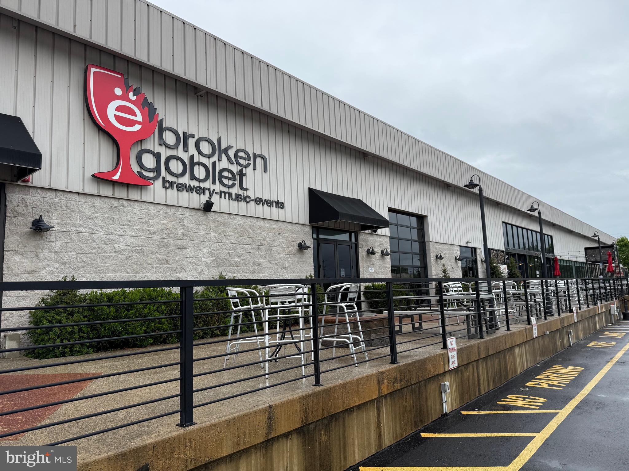 WATERSIDE - Residential