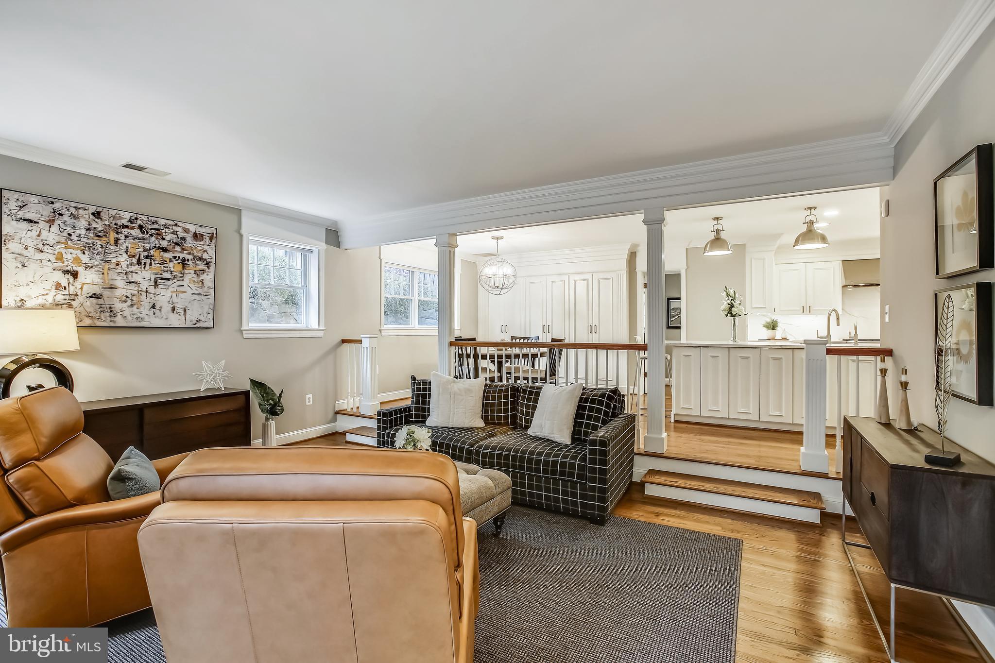 COUNTRY CLUB HILLS - Residential