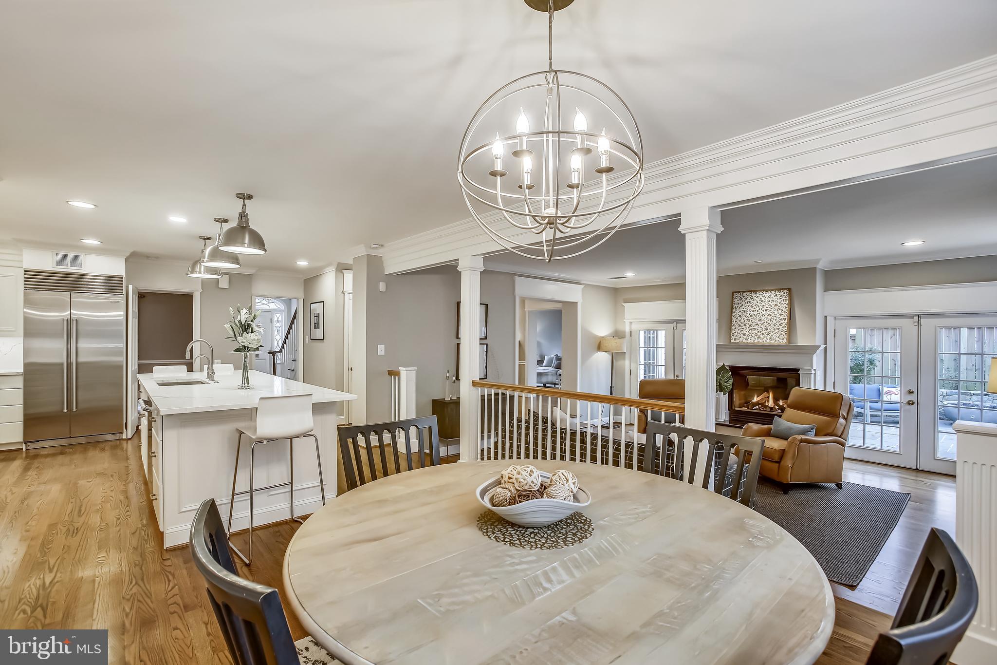 COUNTRY CLUB HILLS - Residential