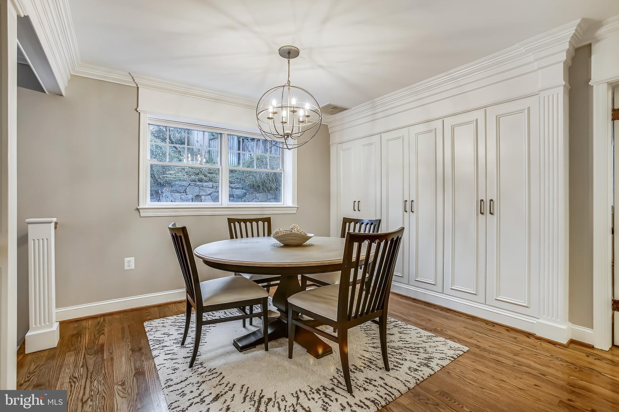 COUNTRY CLUB HILLS - Residential