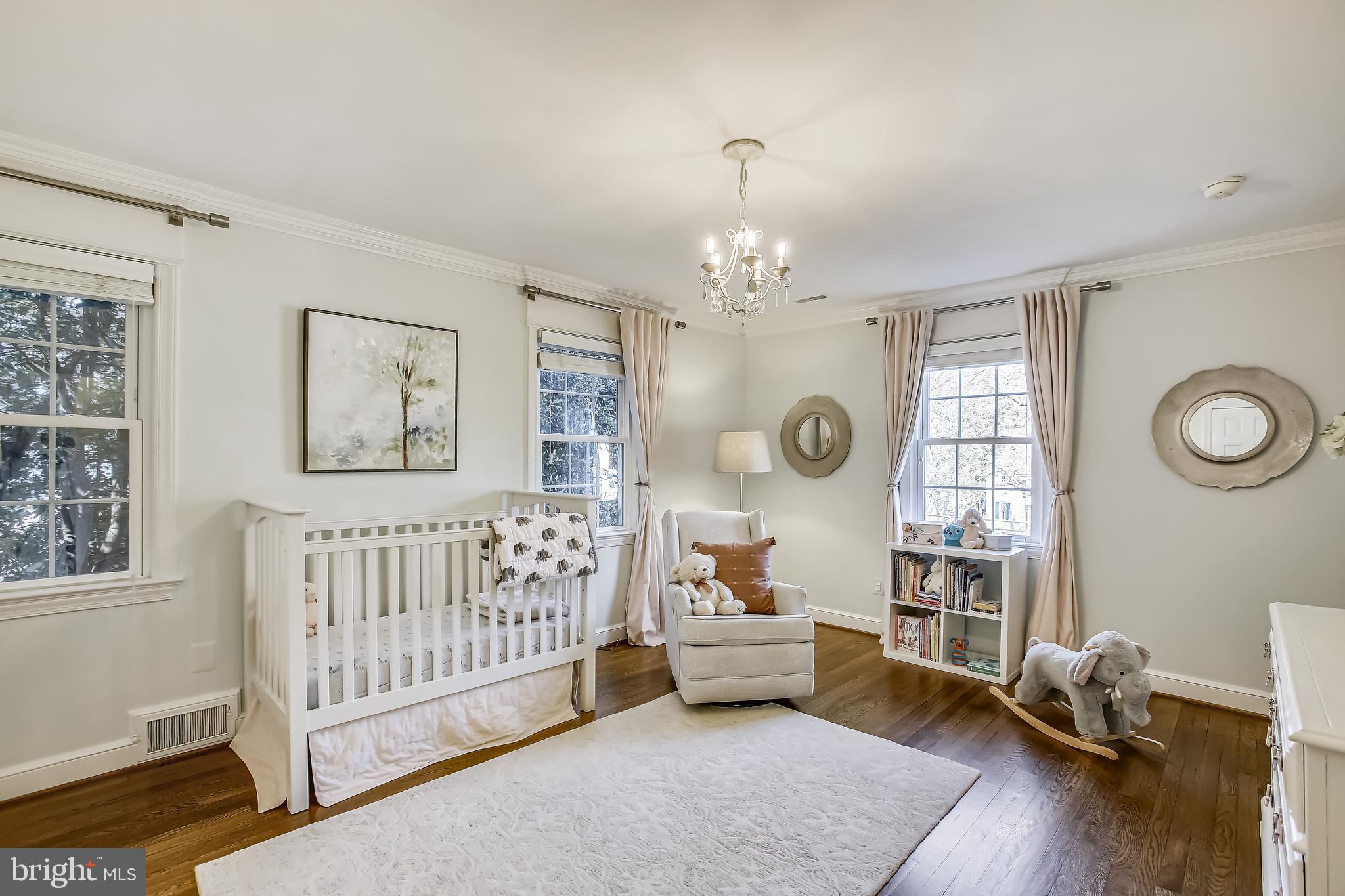 COUNTRY CLUB HILLS - Residential