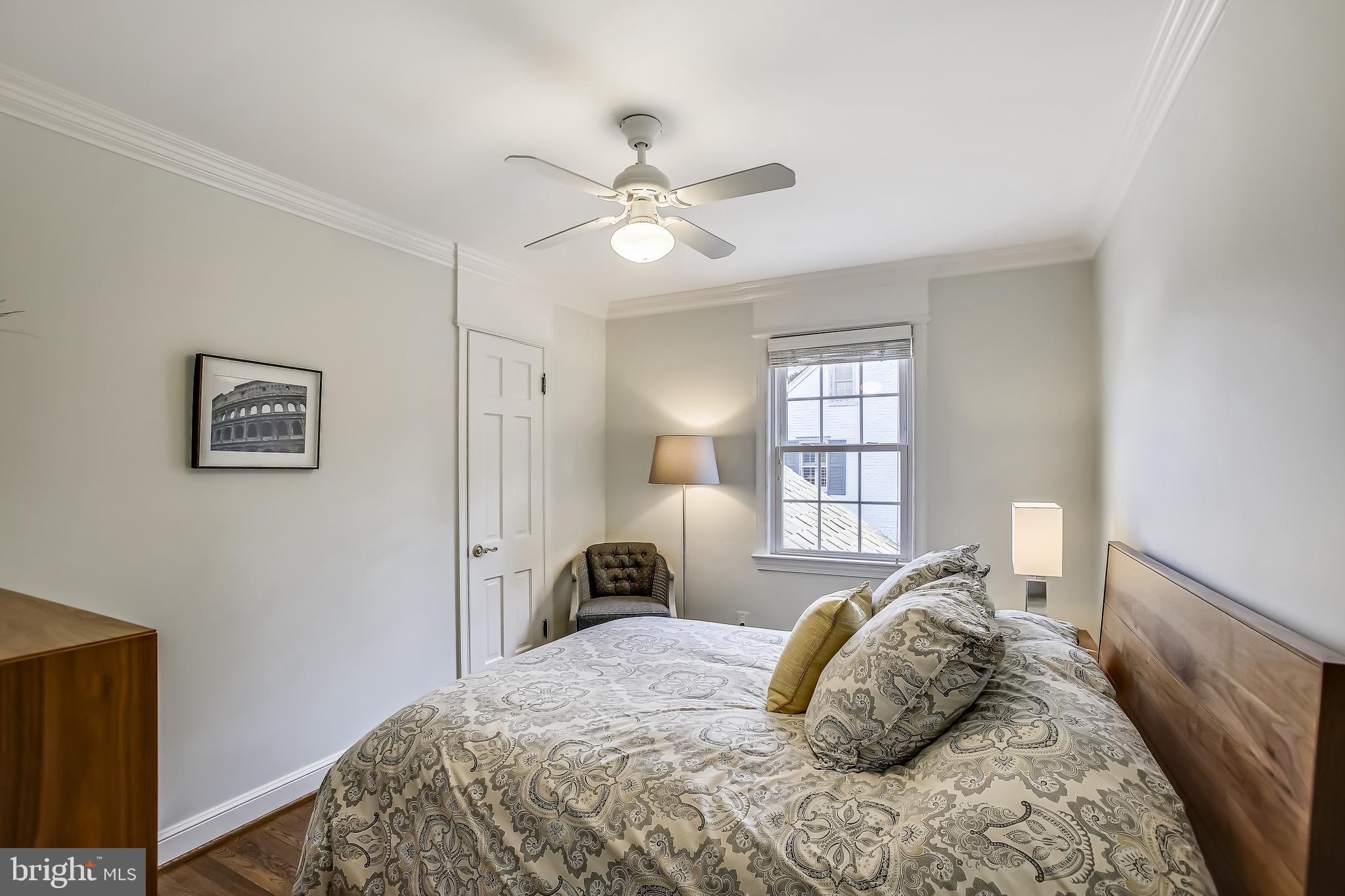 COUNTRY CLUB HILLS - Residential