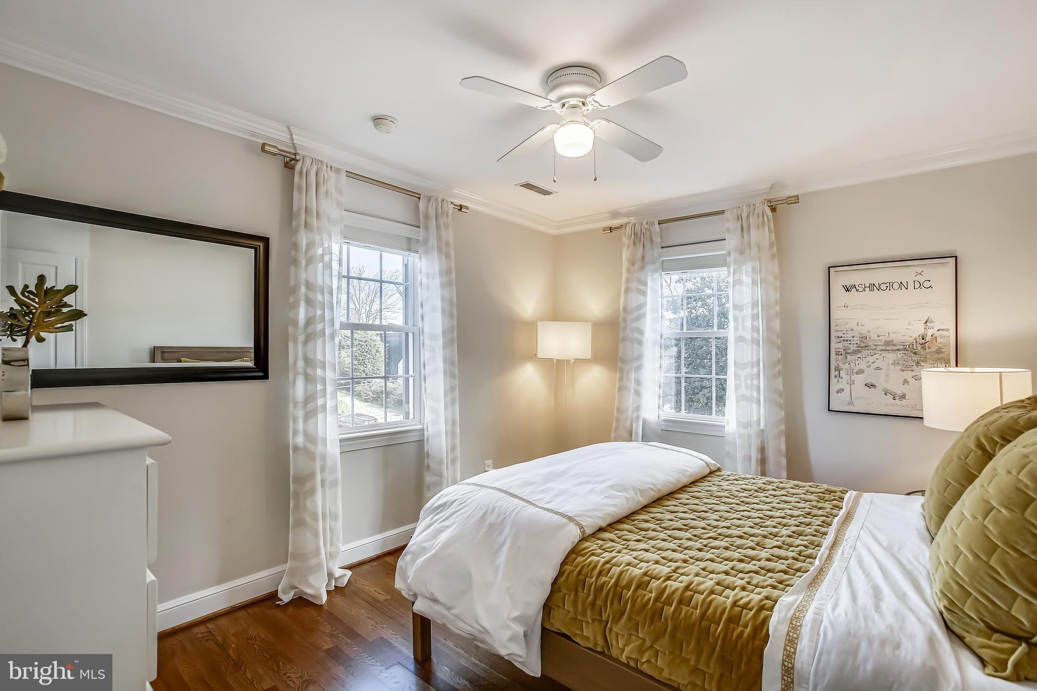 COUNTRY CLUB HILLS - Residential