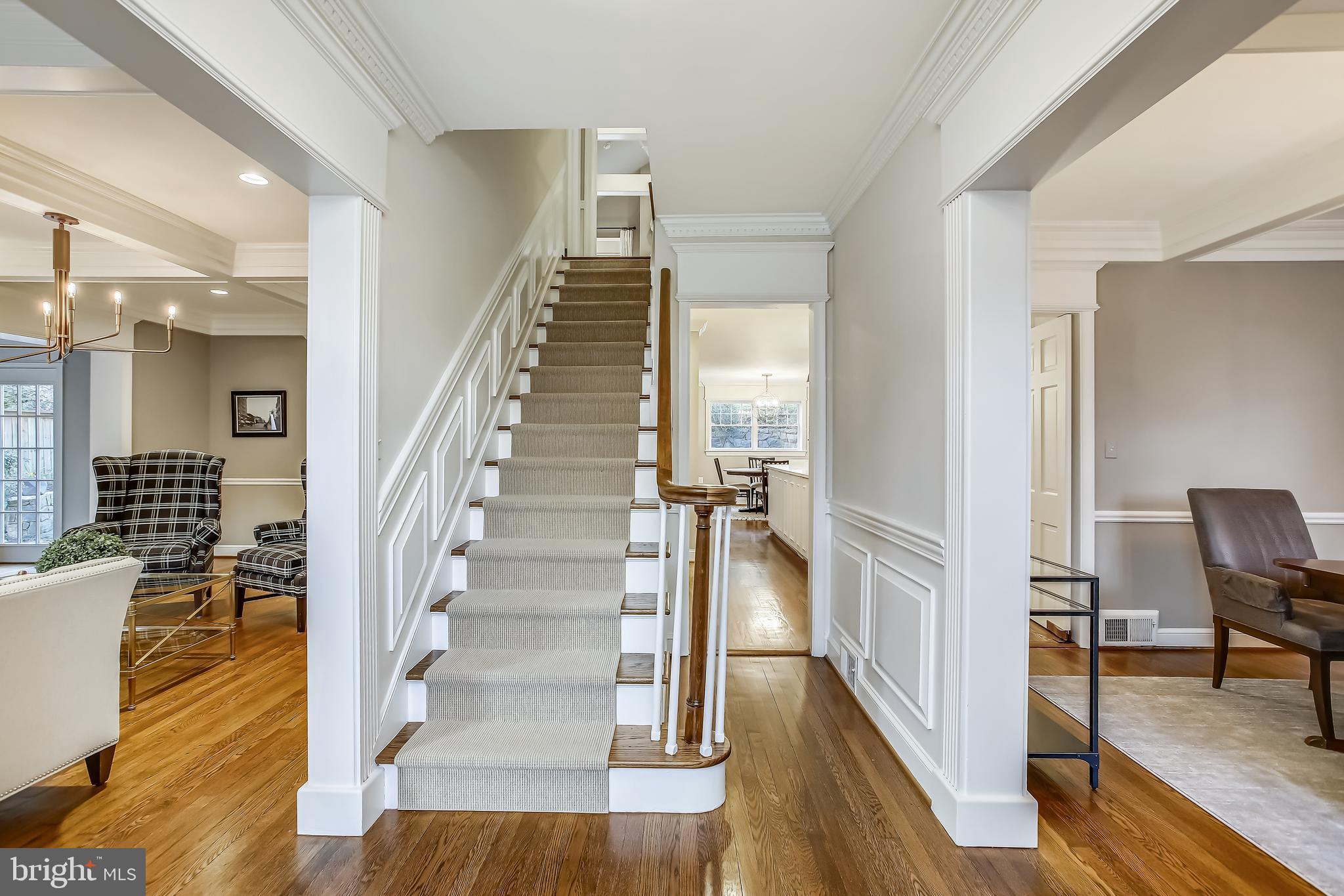 COUNTRY CLUB HILLS - Residential