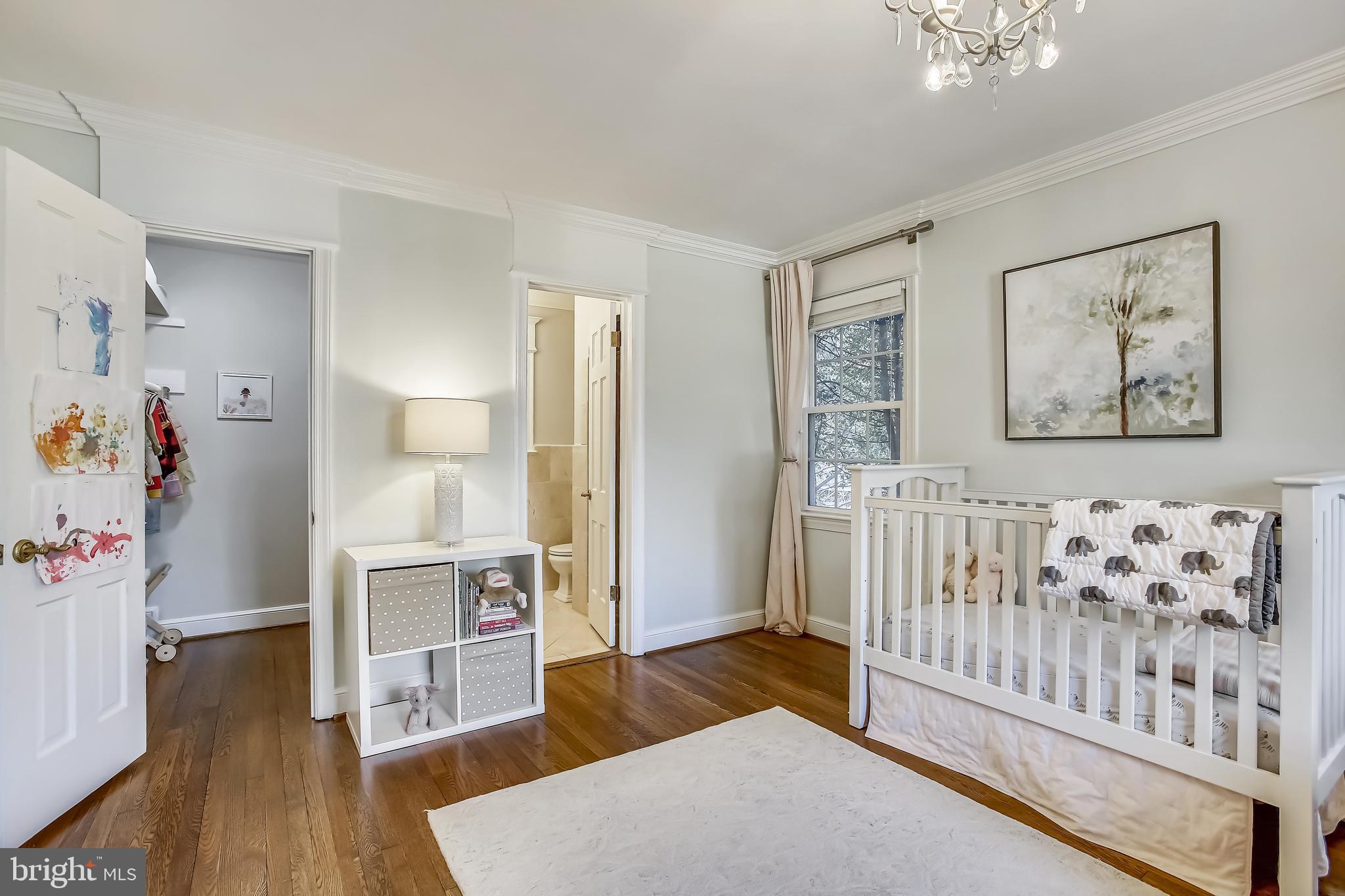 COUNTRY CLUB HILLS - Residential