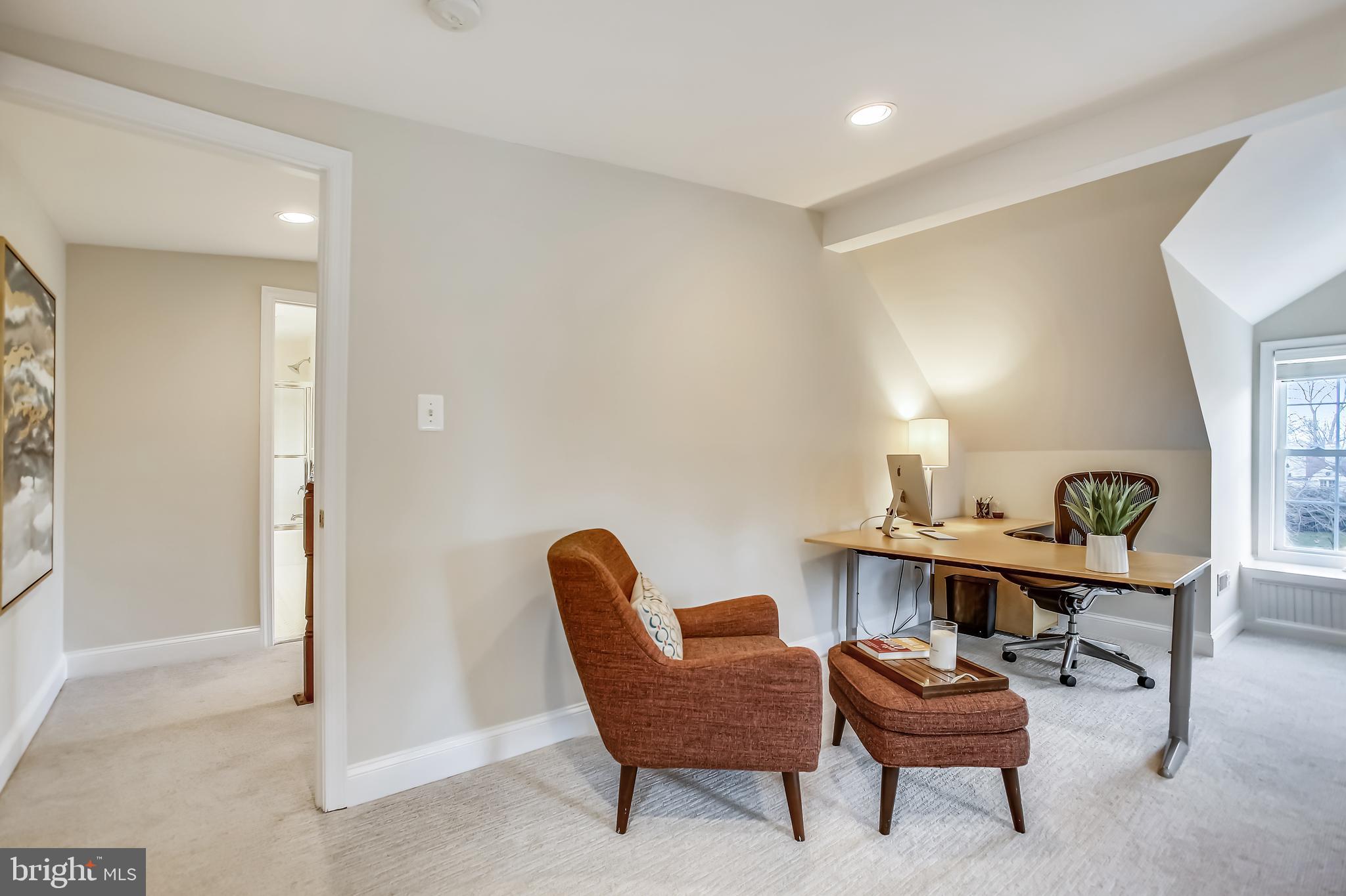 COUNTRY CLUB HILLS - Residential