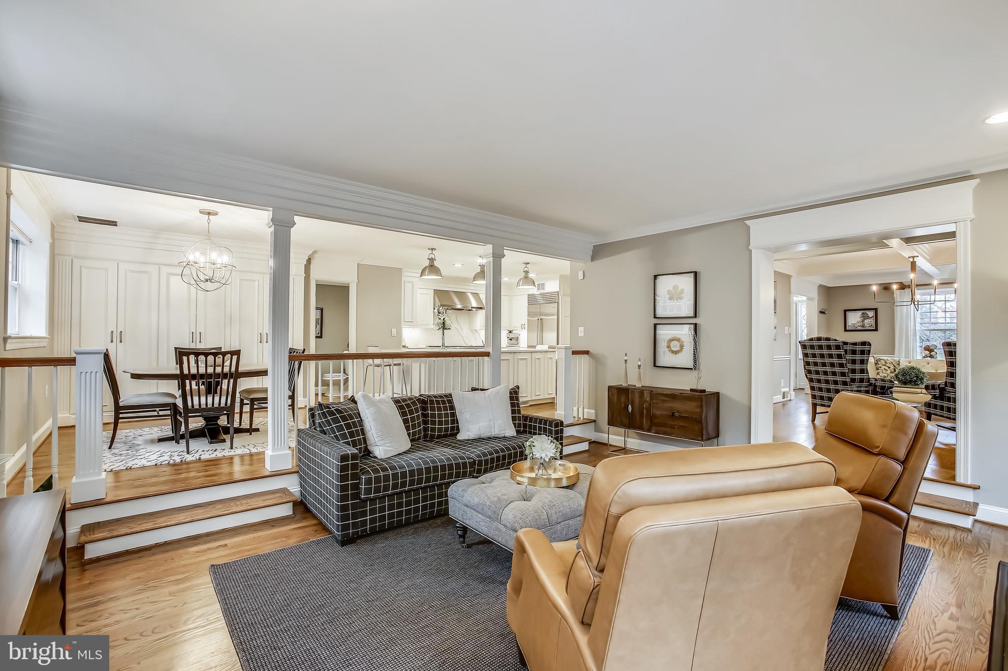 COUNTRY CLUB HILLS - Residential