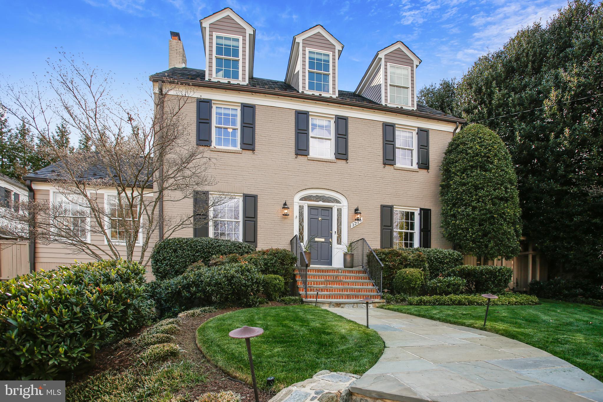 COUNTRY CLUB HILLS - Residential