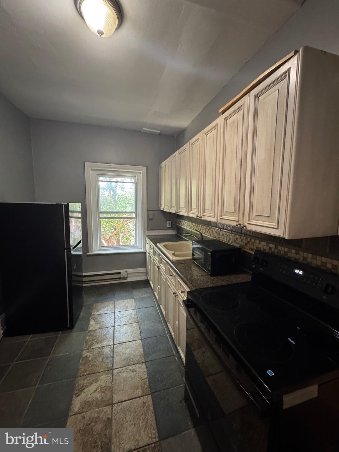 521 CHERRY STREET 2