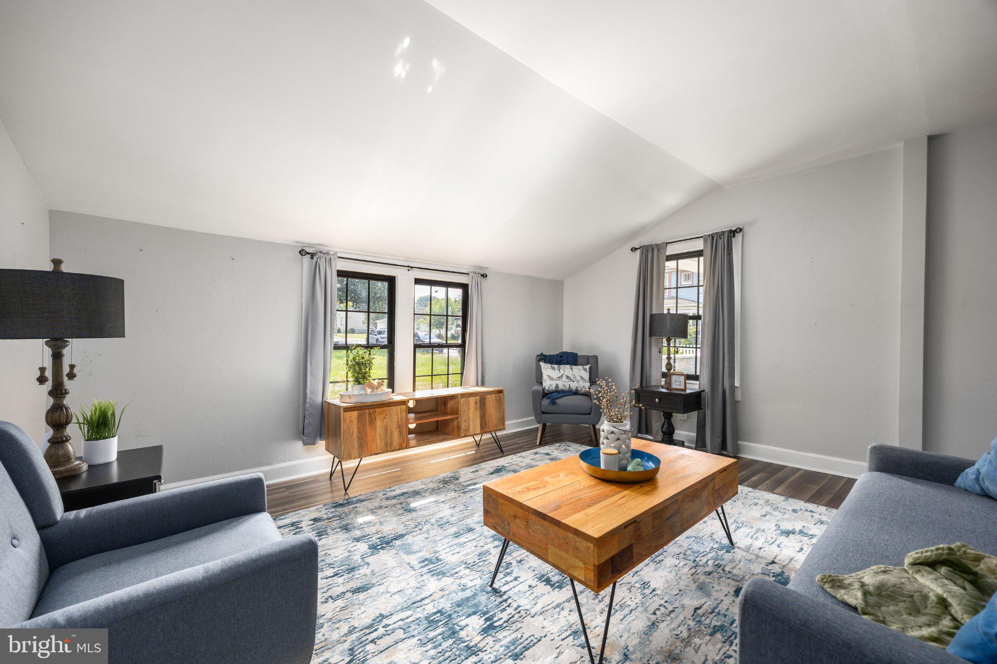 211 WALNUT STREET