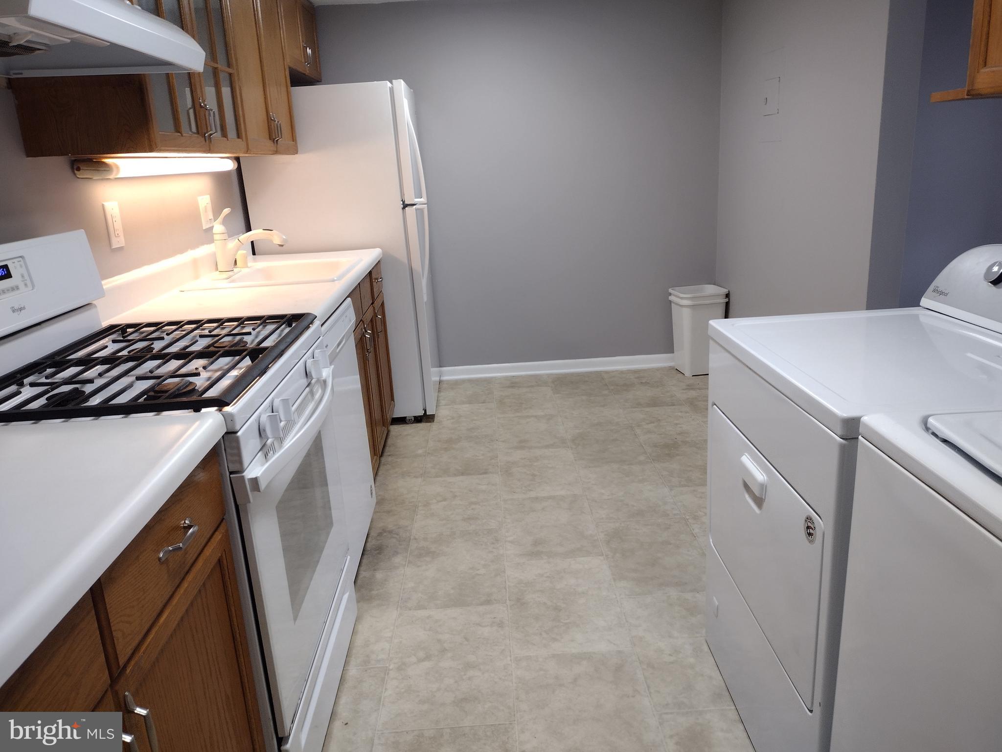 HUNTERS WOODS VILLAGE - Residential Lease