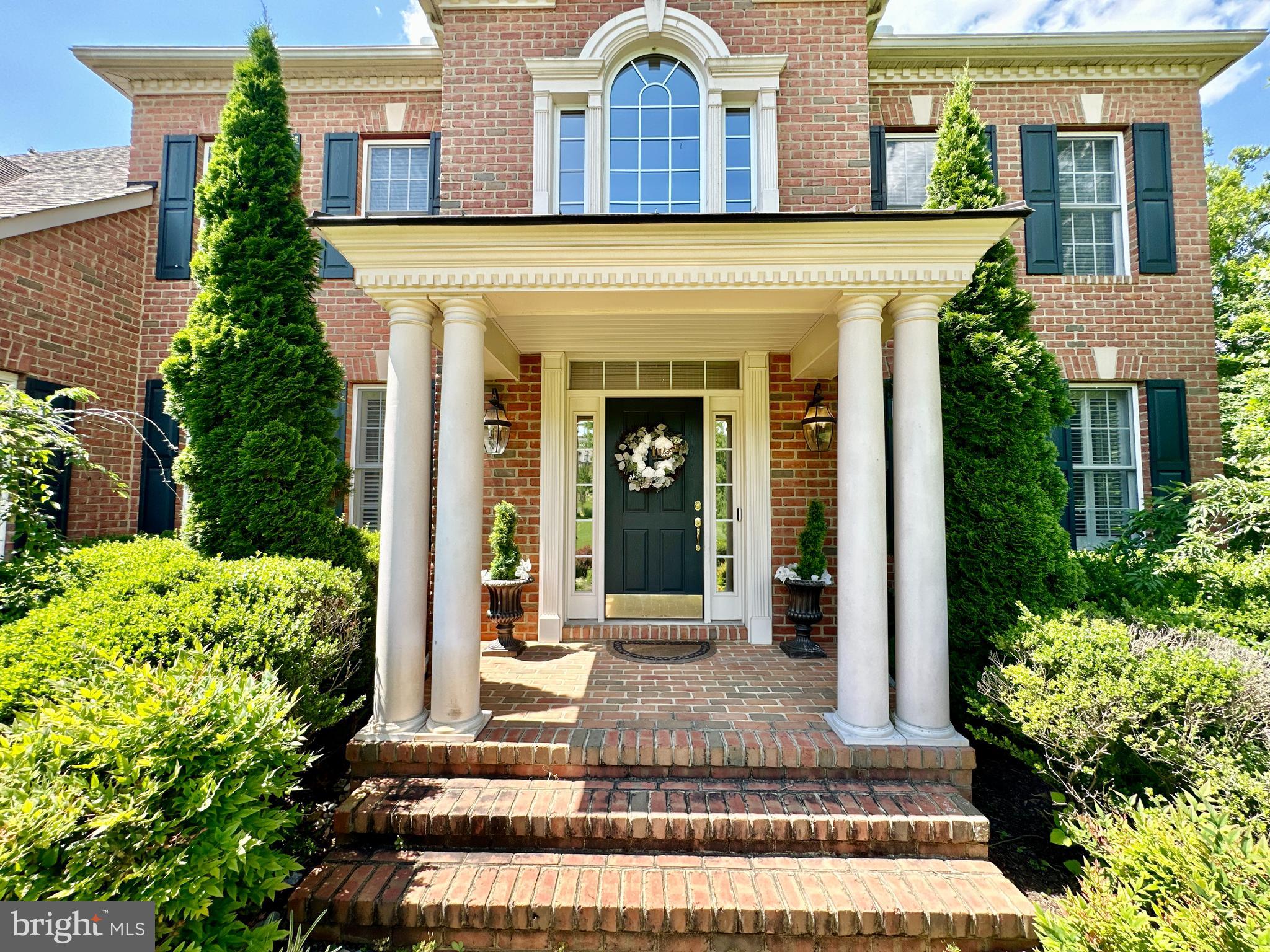 RIVER CREEK - Residential