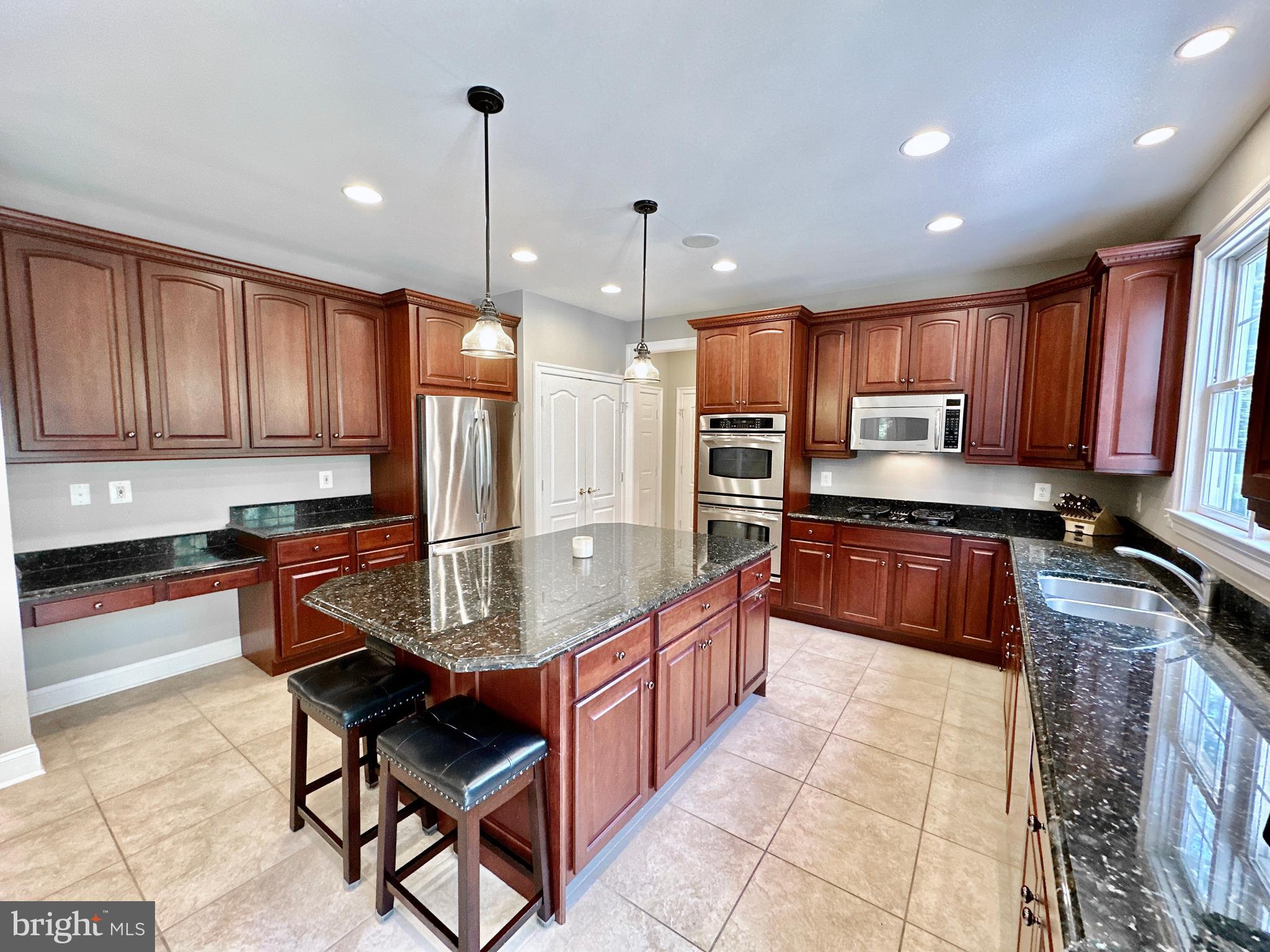 RIVER CREEK - Residential