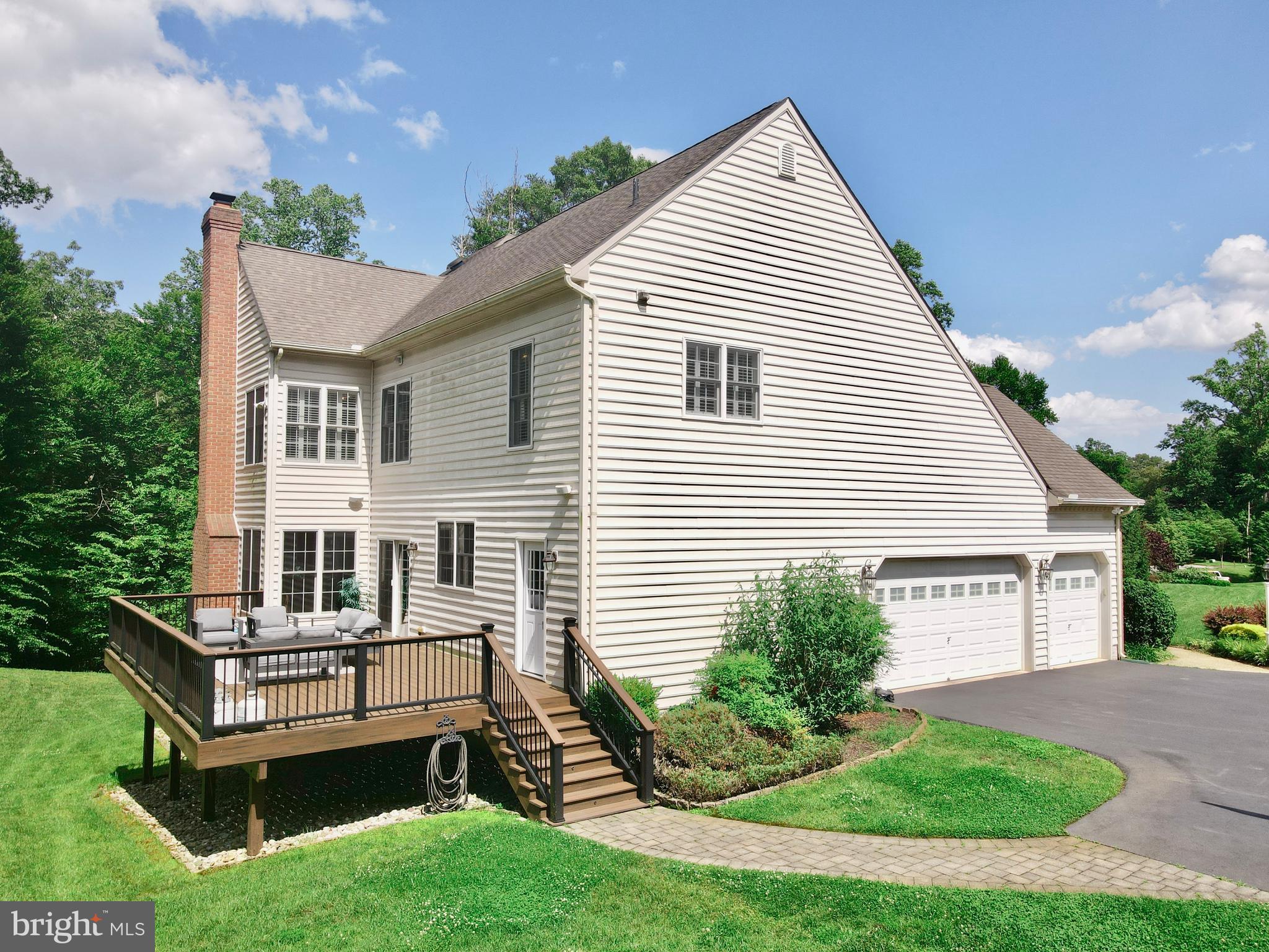 513 BROAD STREAM LANE