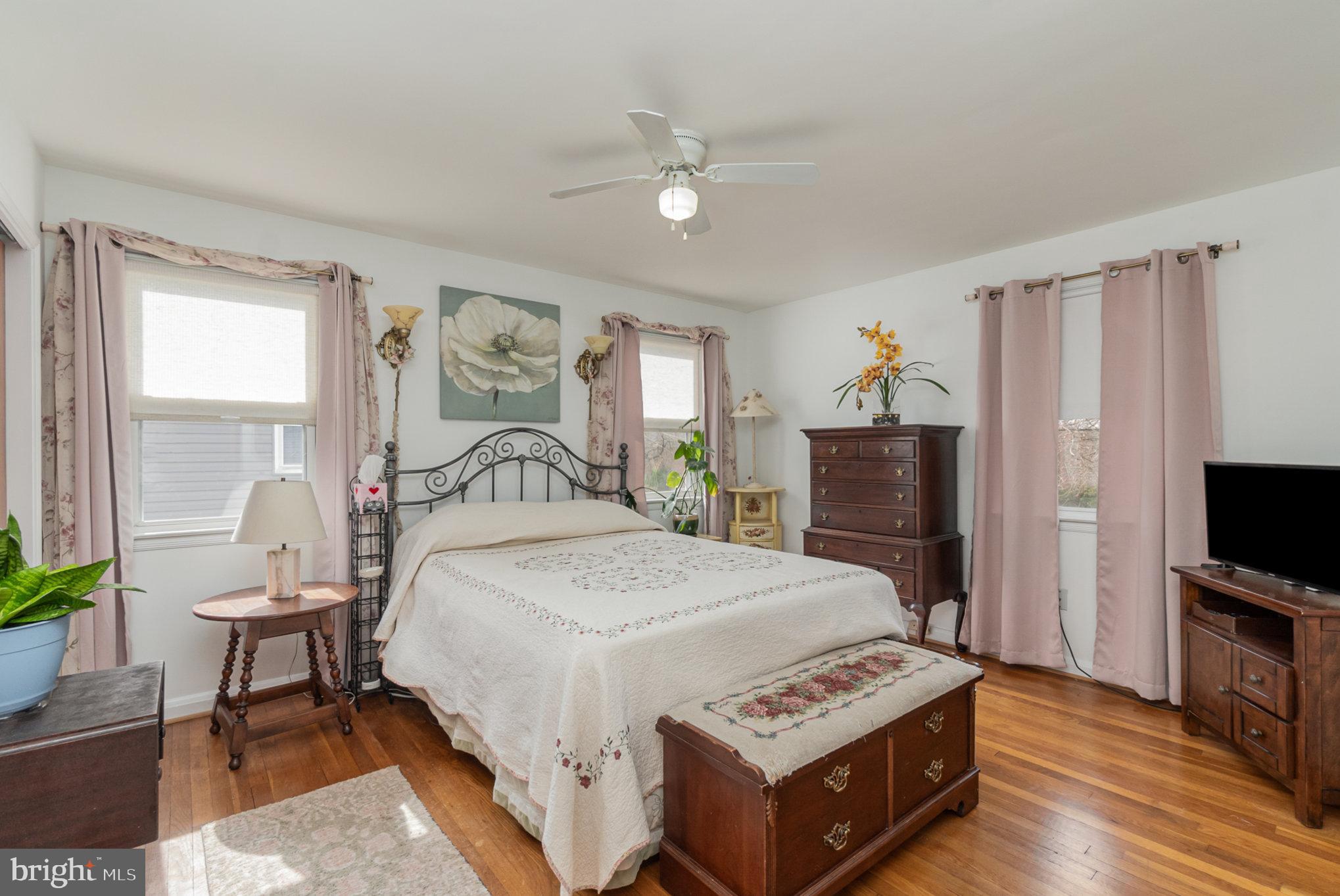 LOCH HILL - Residential