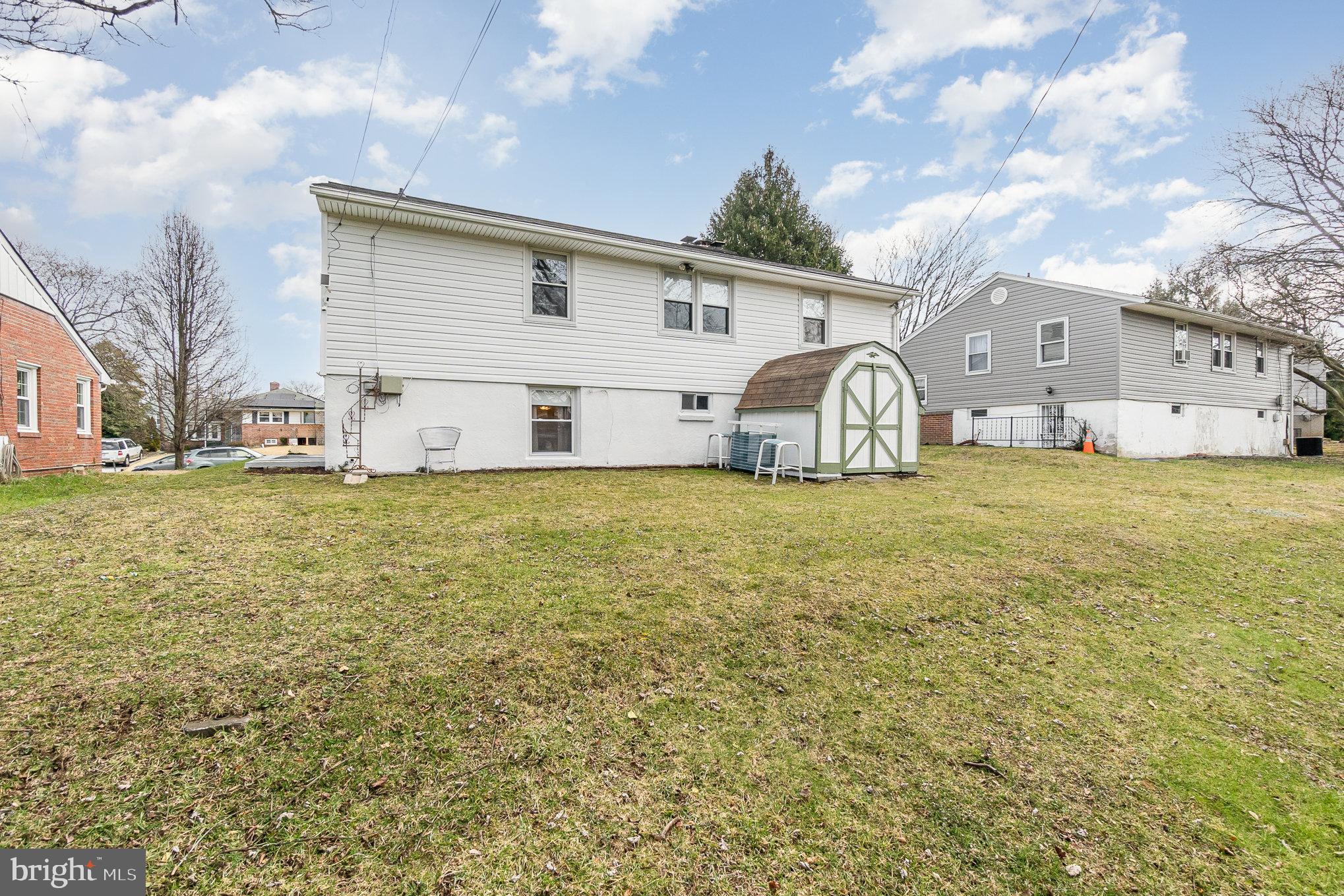 LOCH HILL - Residential