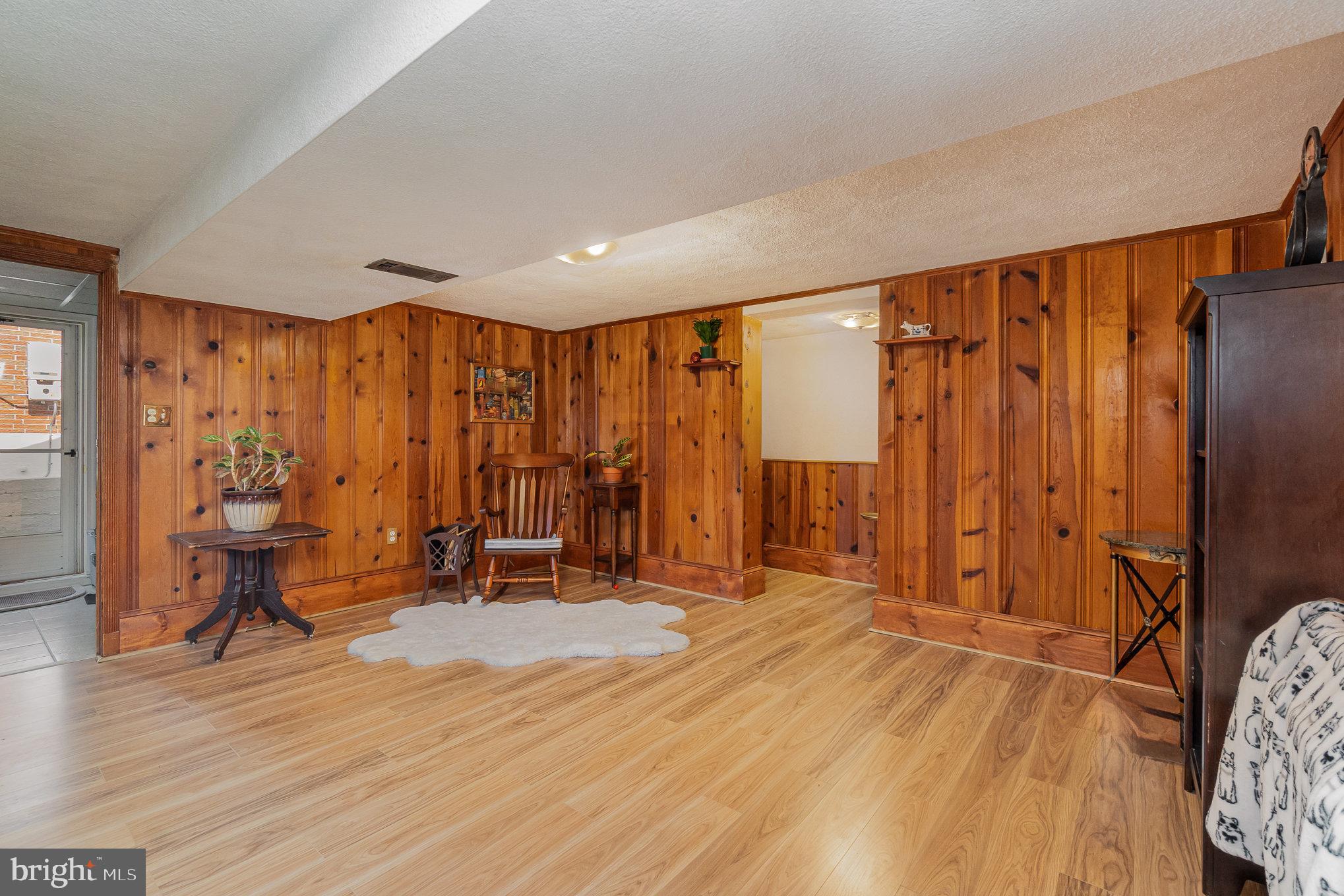 LOCH HILL - Residential