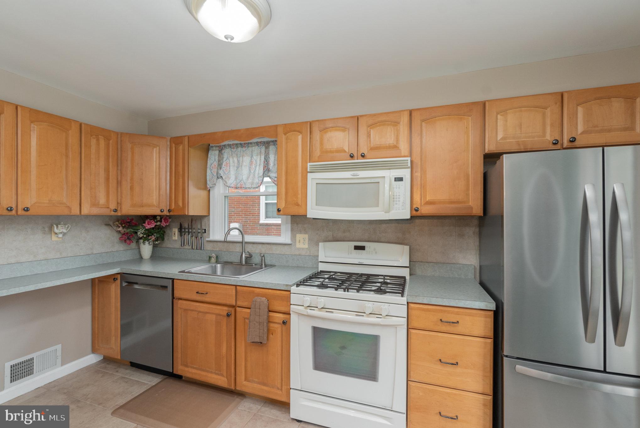 LOCH HILL - Residential