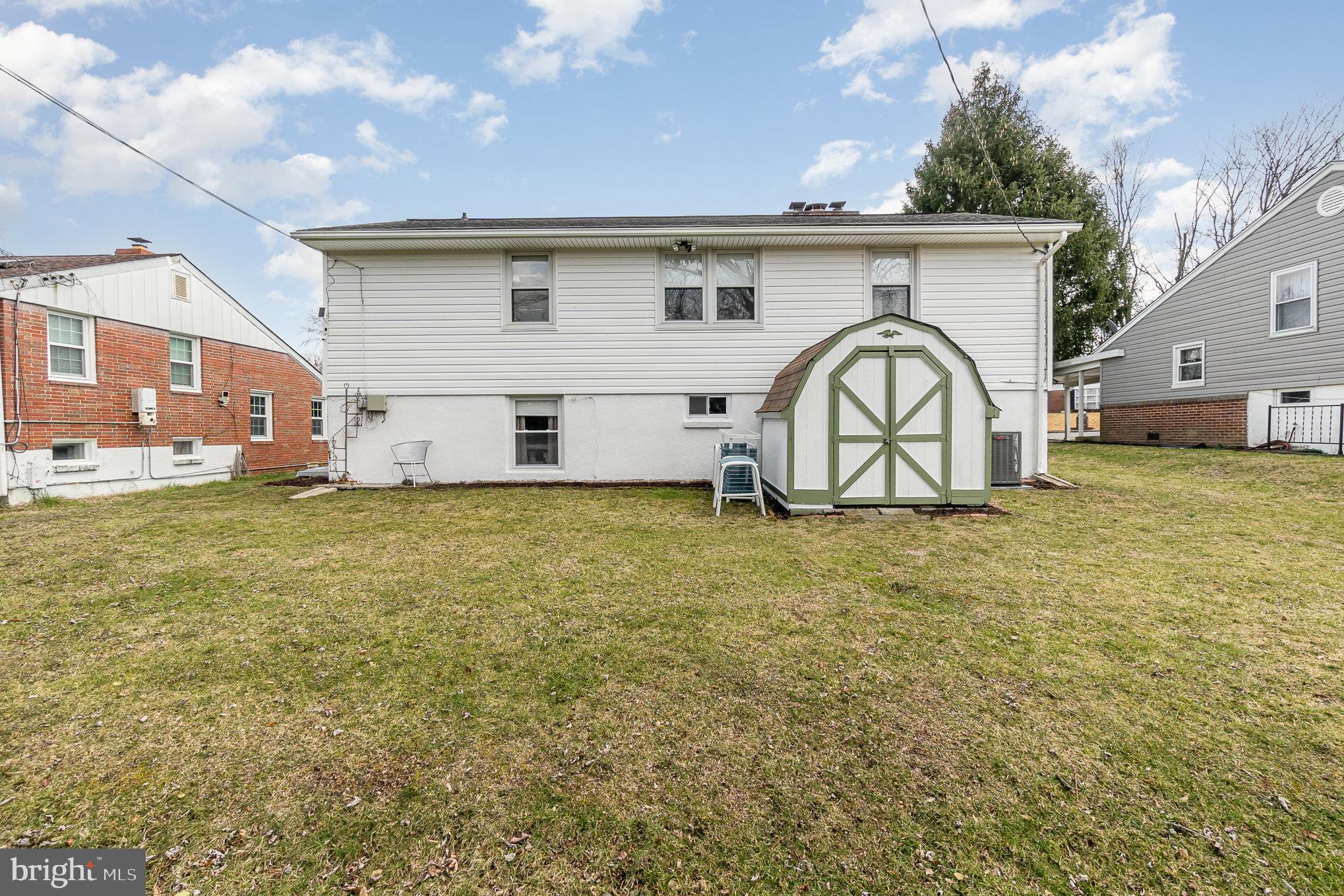 LOCH HILL - Residential