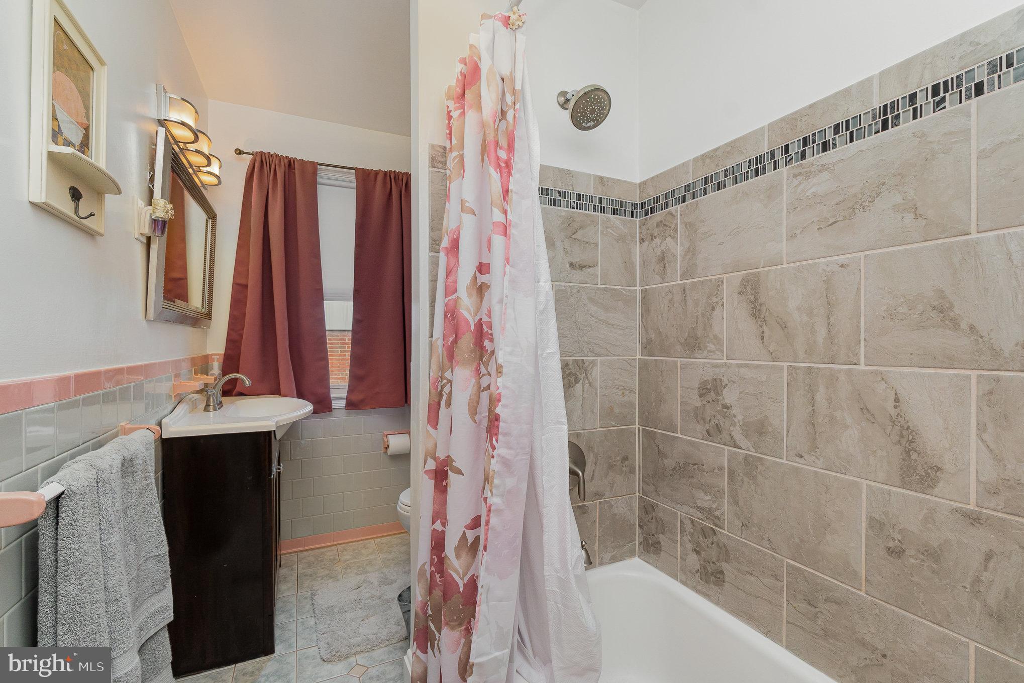 LOCH HILL - Residential