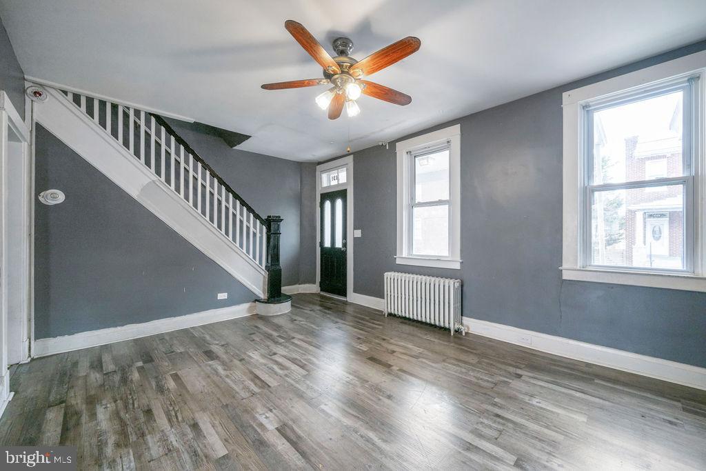 DUNDALK MANOR - Residential