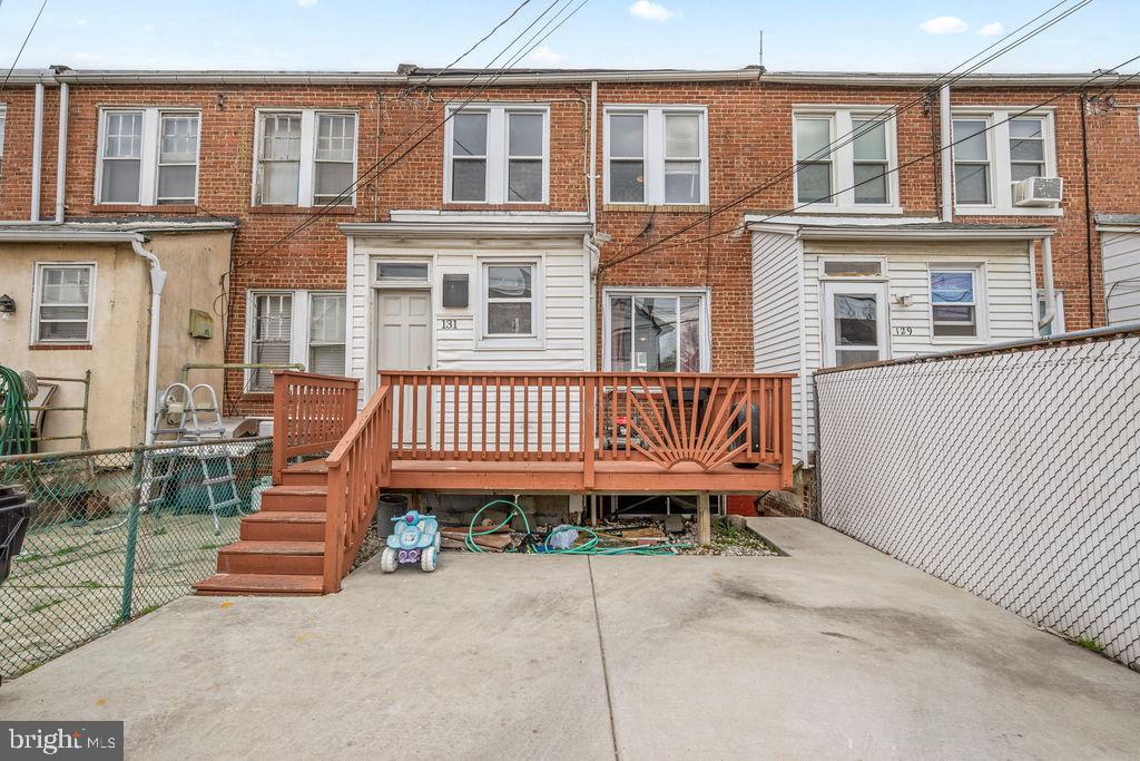 DUNDALK MANOR - Residential