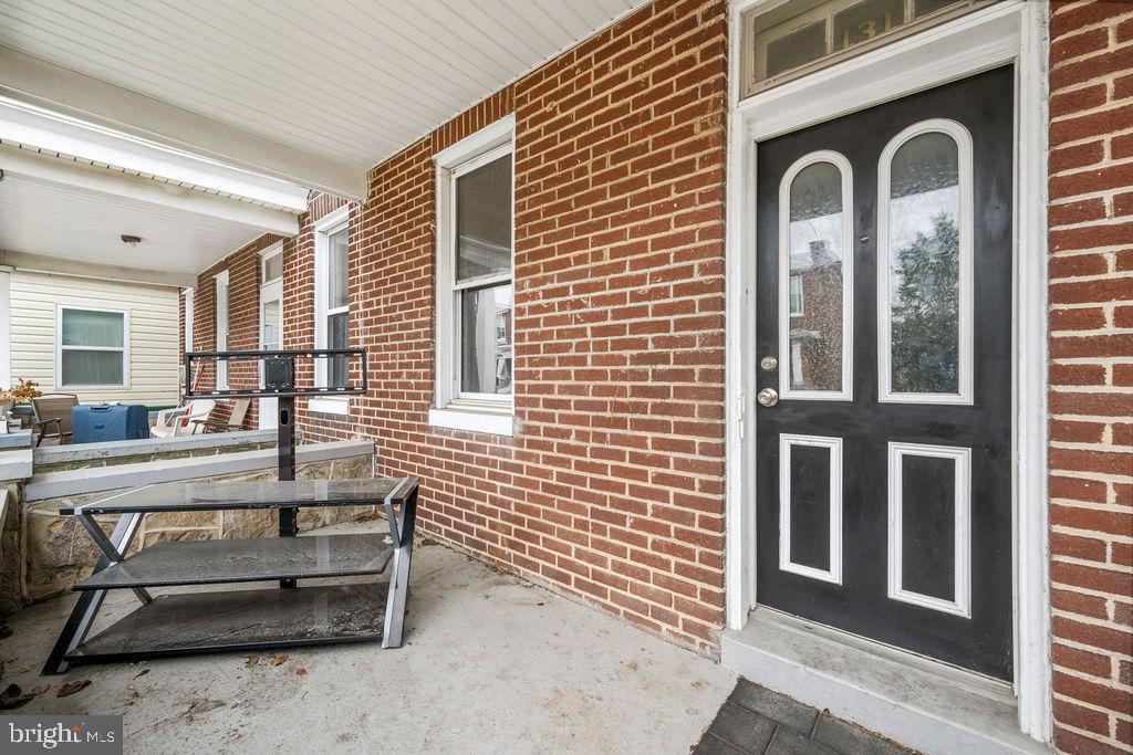 DUNDALK MANOR - Residential