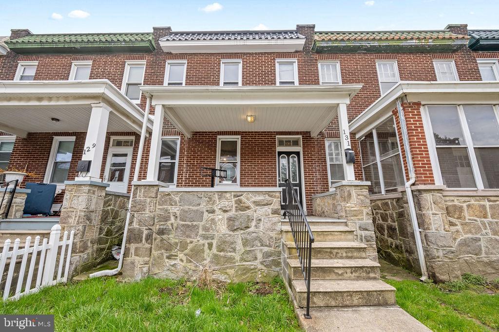 DUNDALK MANOR - Residential