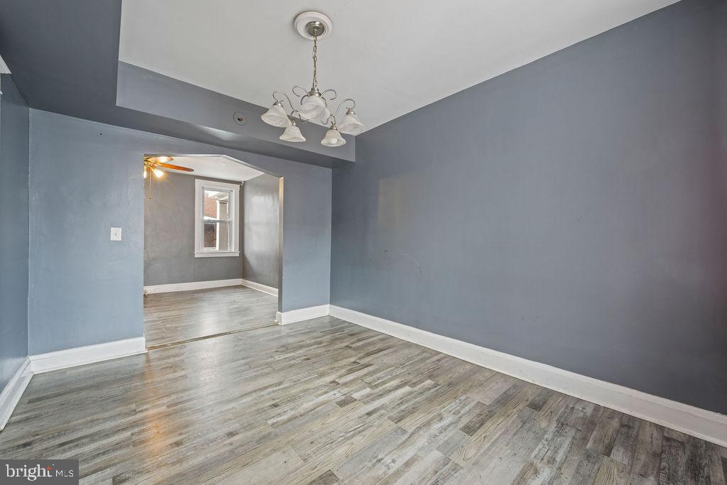 DUNDALK MANOR - Residential