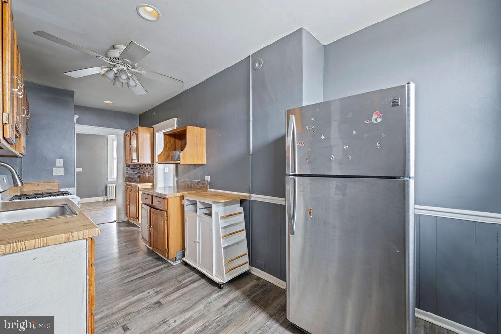 DUNDALK MANOR - Residential