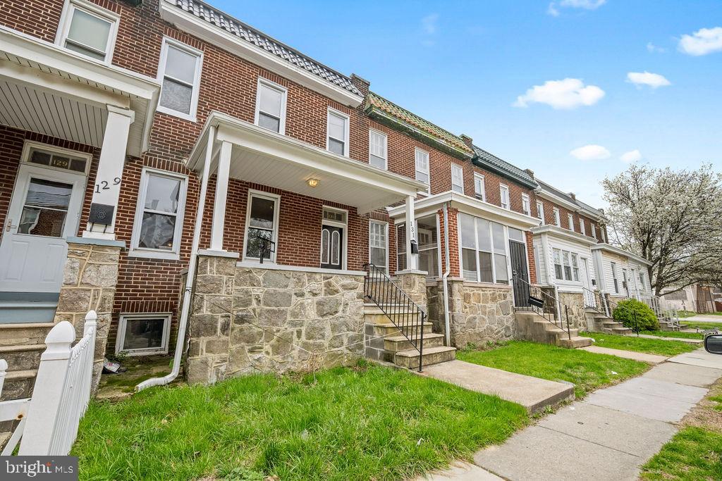 DUNDALK MANOR - Residential