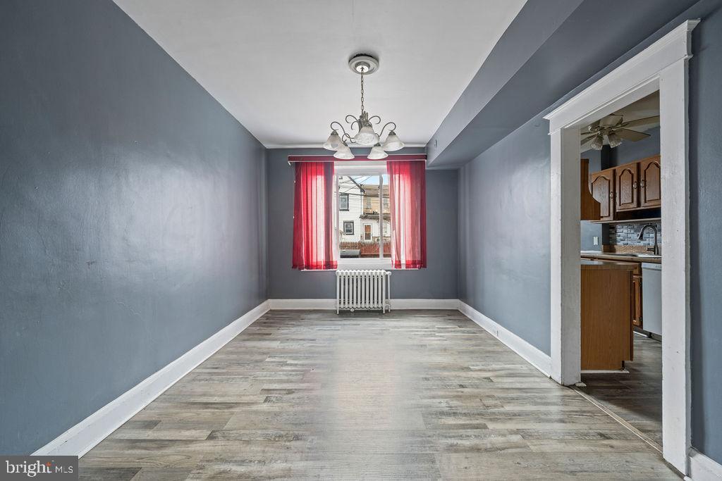 DUNDALK MANOR - Residential