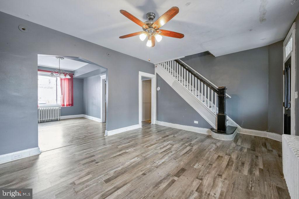 DUNDALK MANOR - Residential