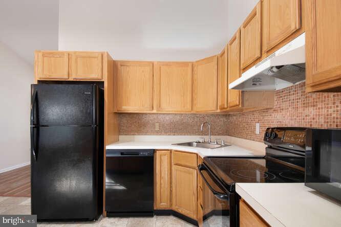 QUEENSTOWN VILLAGE - Residential