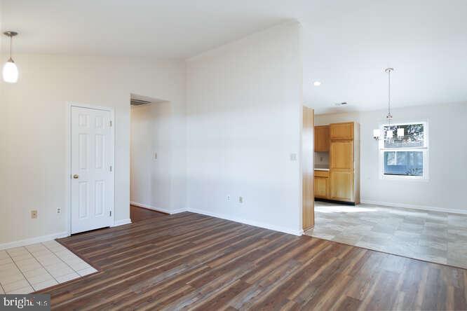 QUEENSTOWN VILLAGE - Residential